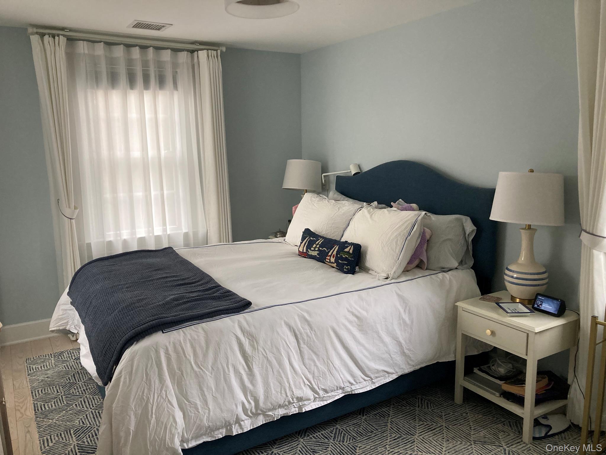 2 Red Ground Road, Old Westbury, NY 11568