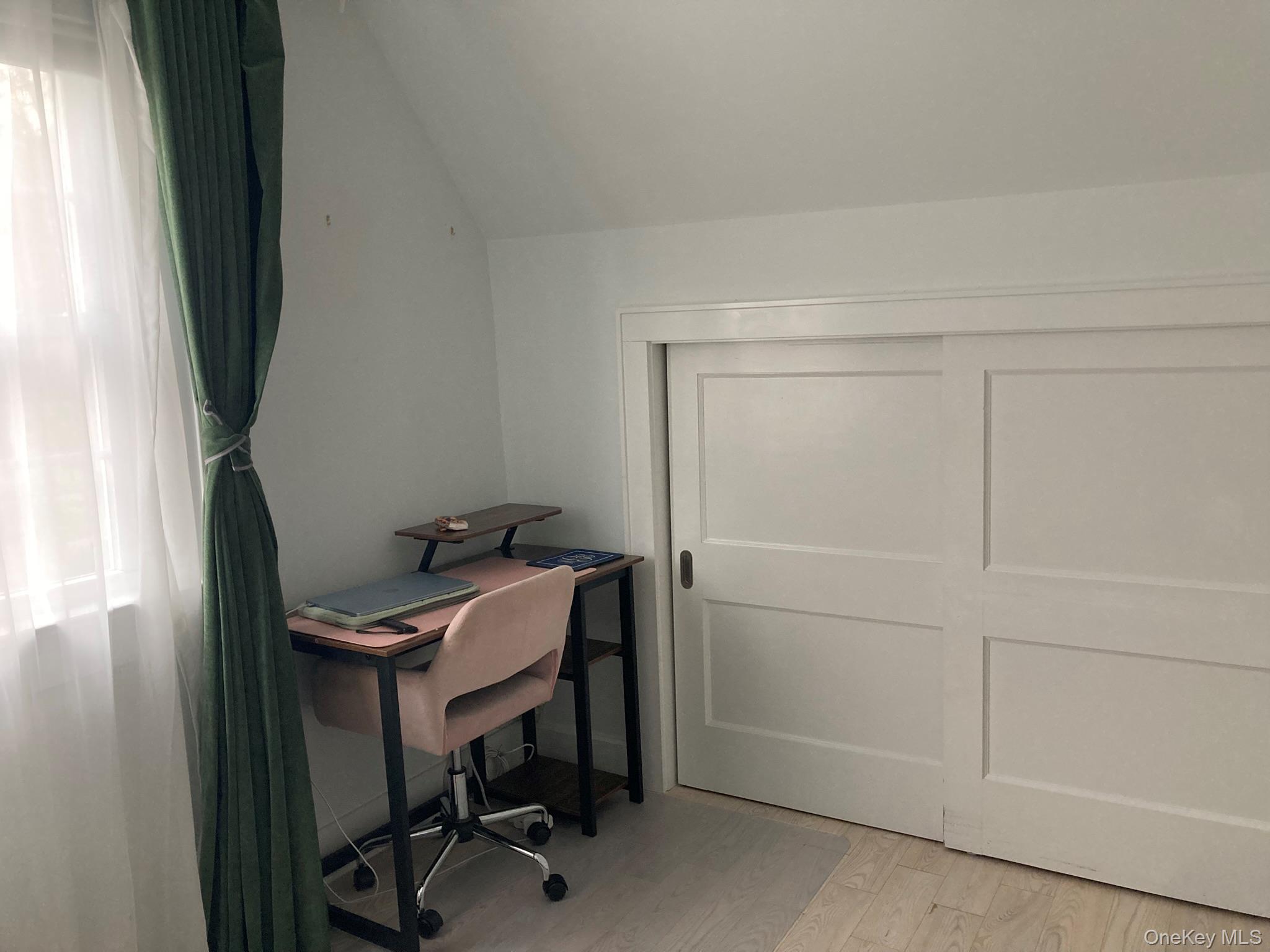 2 Red Ground Road, Old Westbury, NY 11568