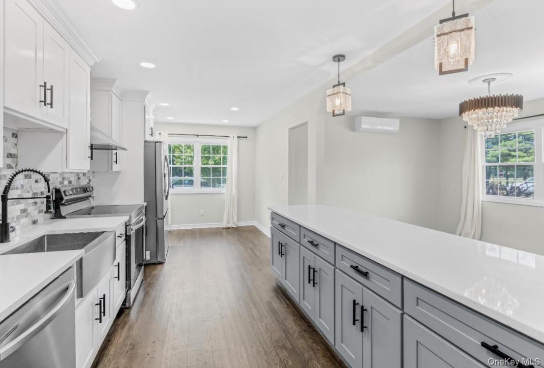 42 Norwood Road, Northport, NY 11768