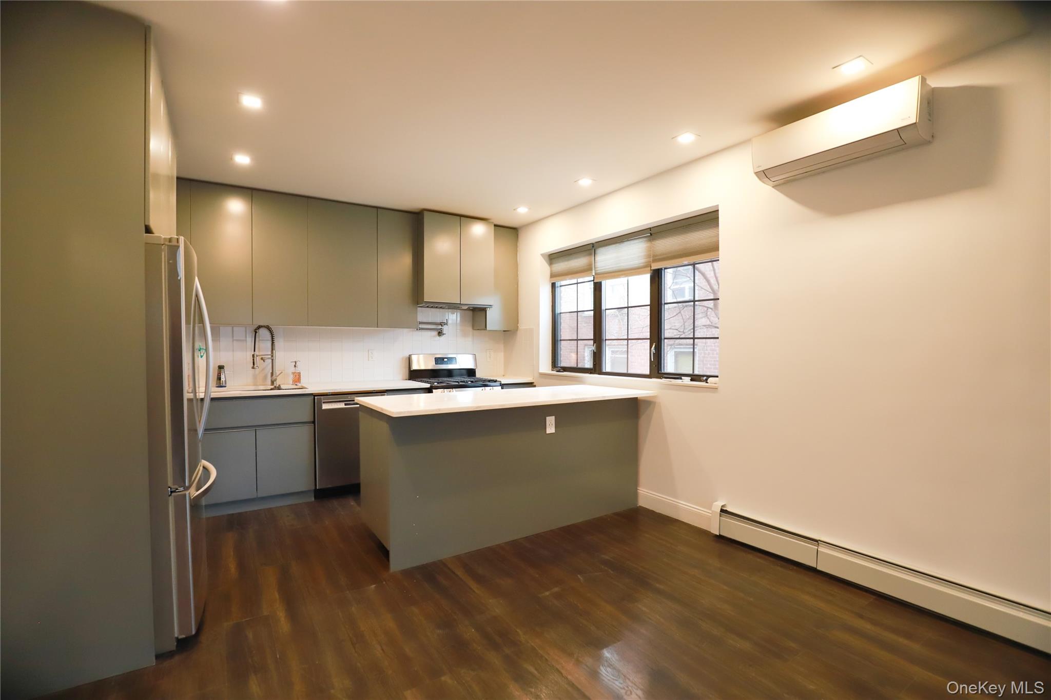 36-20 190 Street, Flushing, NY 11358