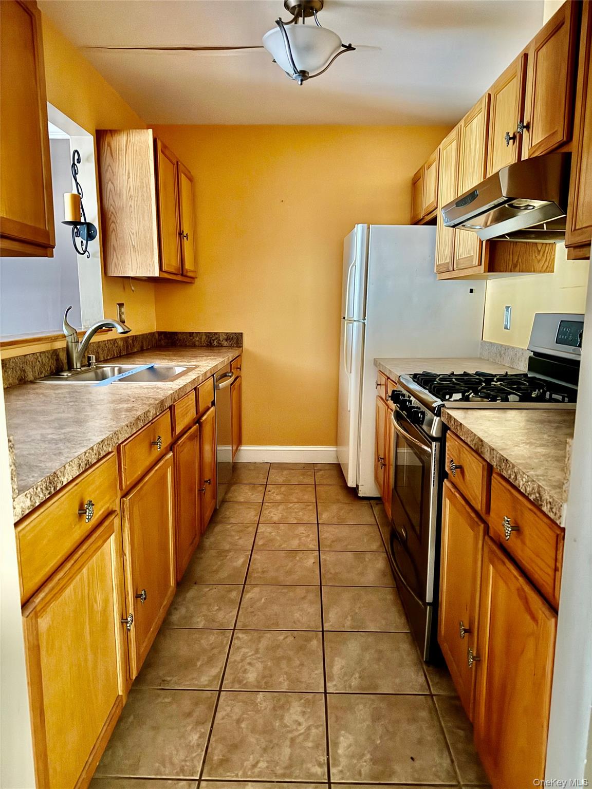 6 Deer Ct Drive, Middletown, NY 10940