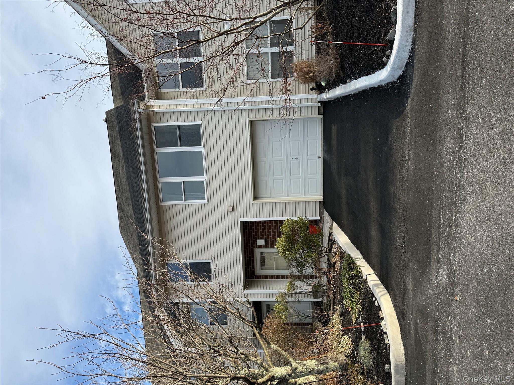 6 Deer Ct Drive, Middletown, NY 10940