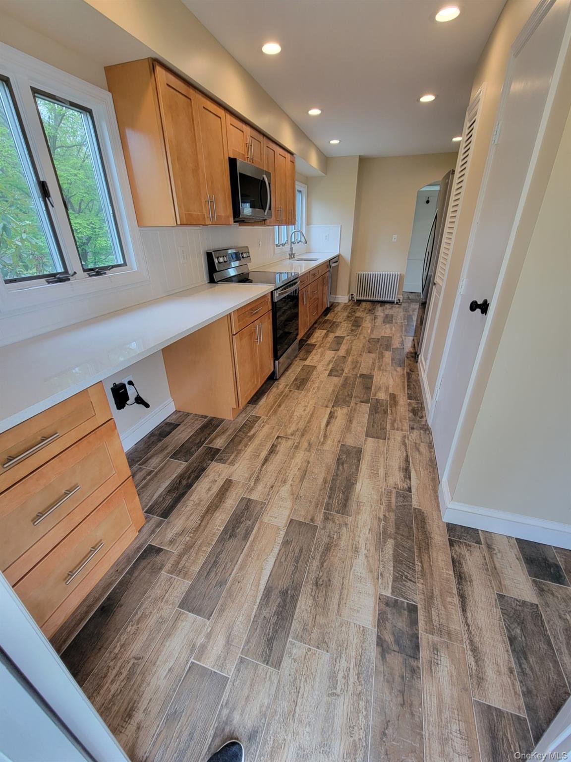 144 Old Winkle Point Road, Northport, NY 11768