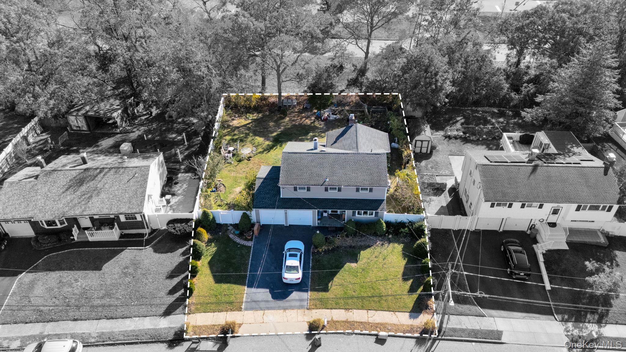 26 Fran Lane, Selden, NY 11784