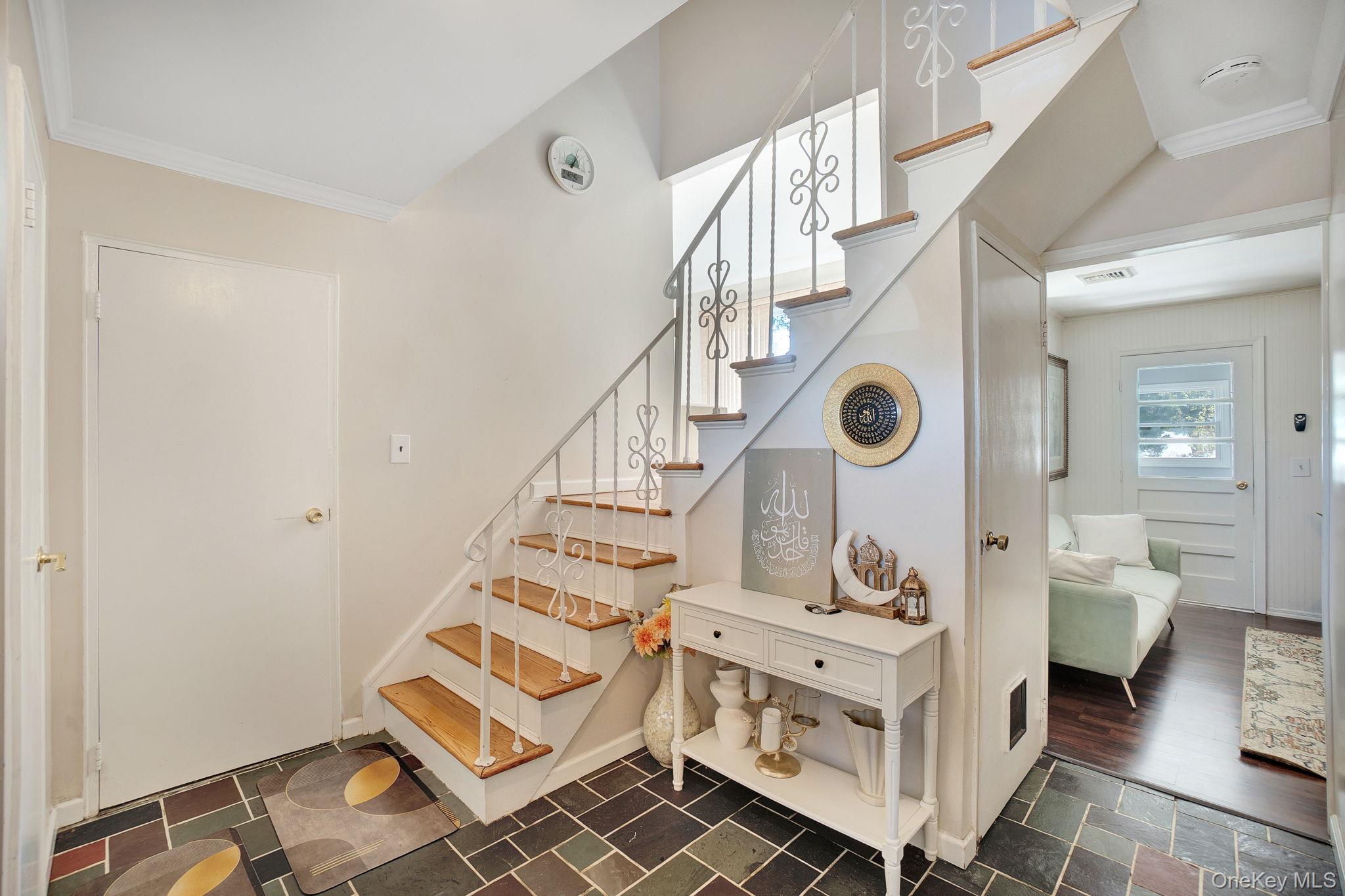 26 Fran Lane, Selden, NY 11784