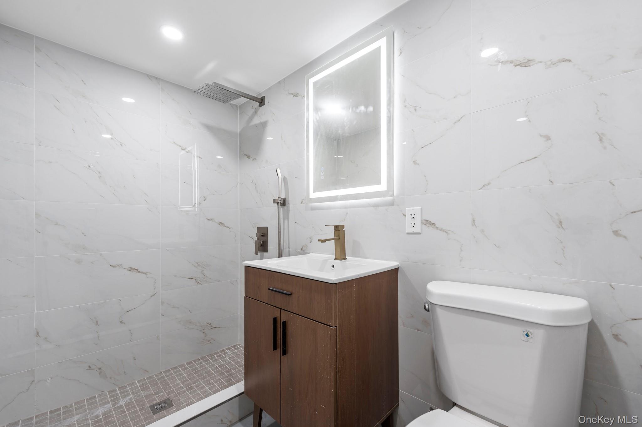 11244 212th Street, Queens Village, NY 11429