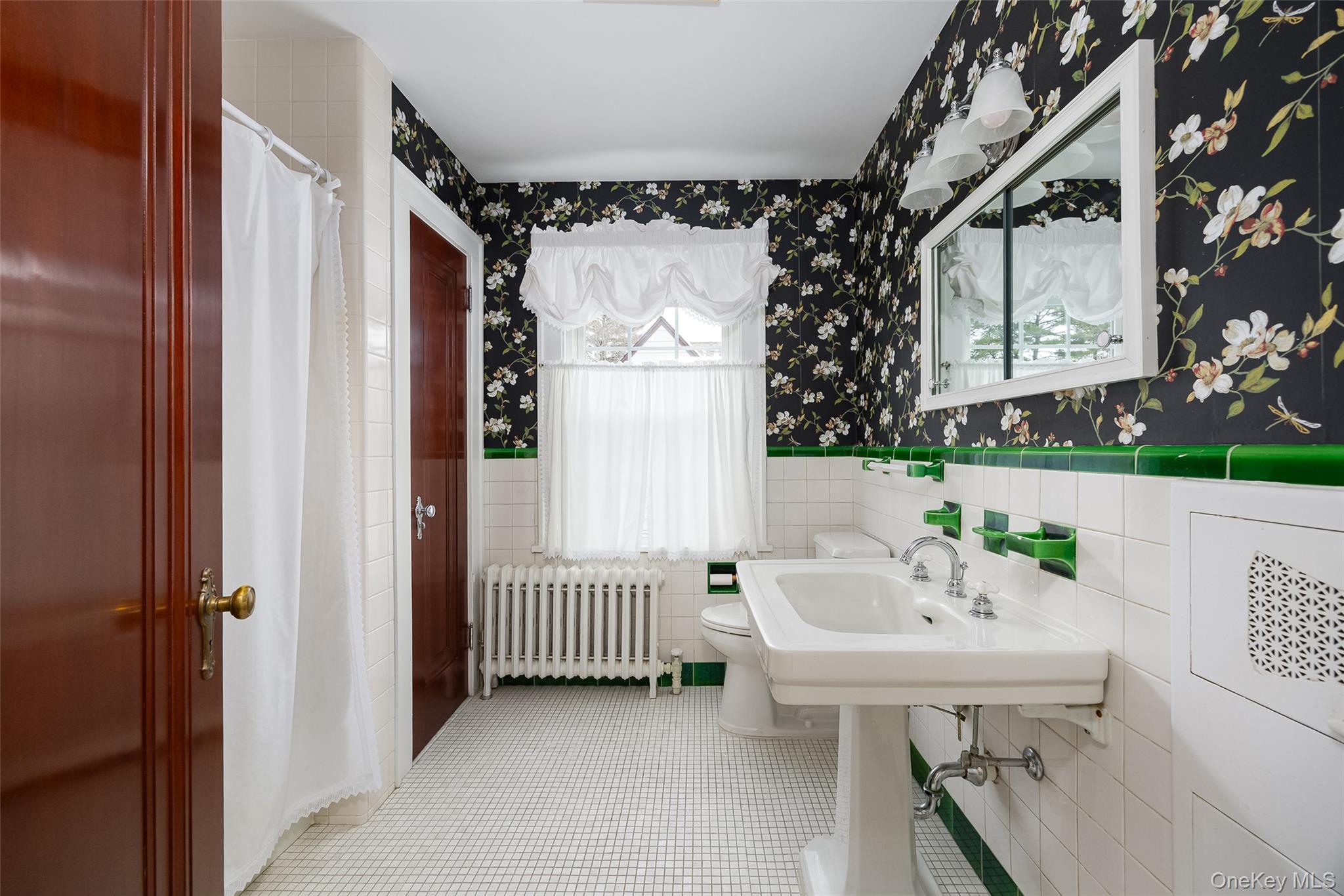 6 Rosalind Road, Poughkeepsie, NY 12601