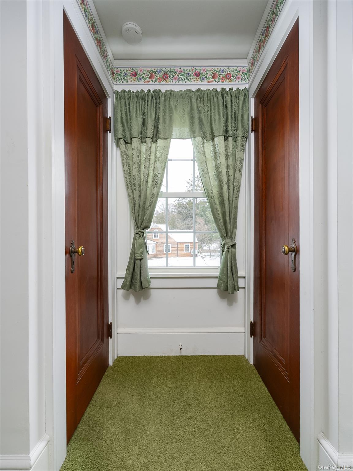 6 Rosalind Road, Poughkeepsie, NY 12601