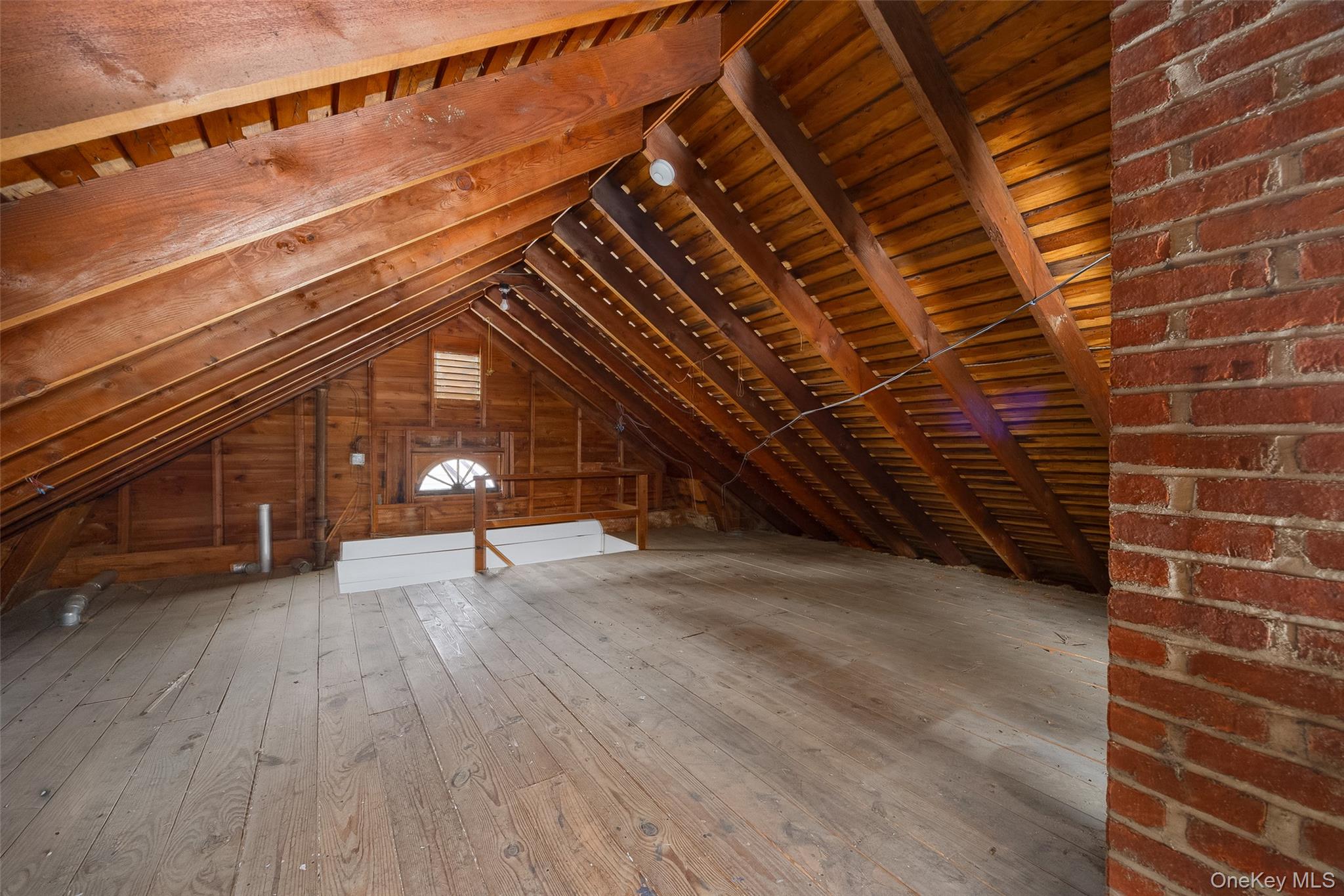 6 Rosalind Road, Poughkeepsie, NY 12601