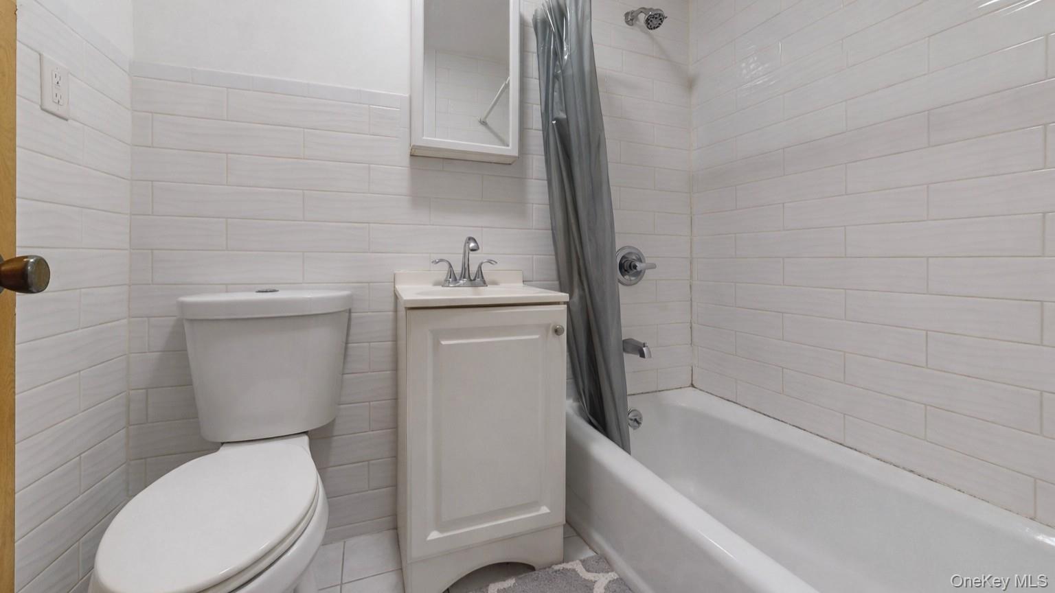 972 52nd Street, Brooklyn, NY 11219