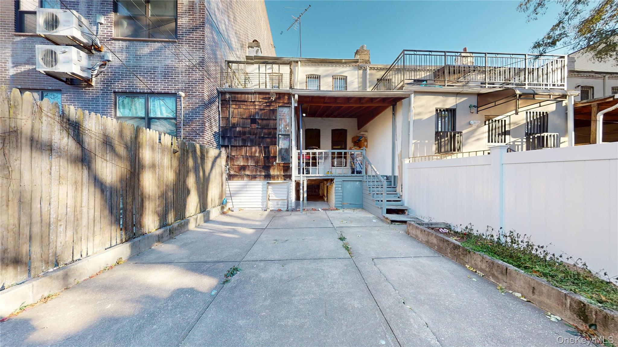 972 52nd Street, Brooklyn, NY 11219