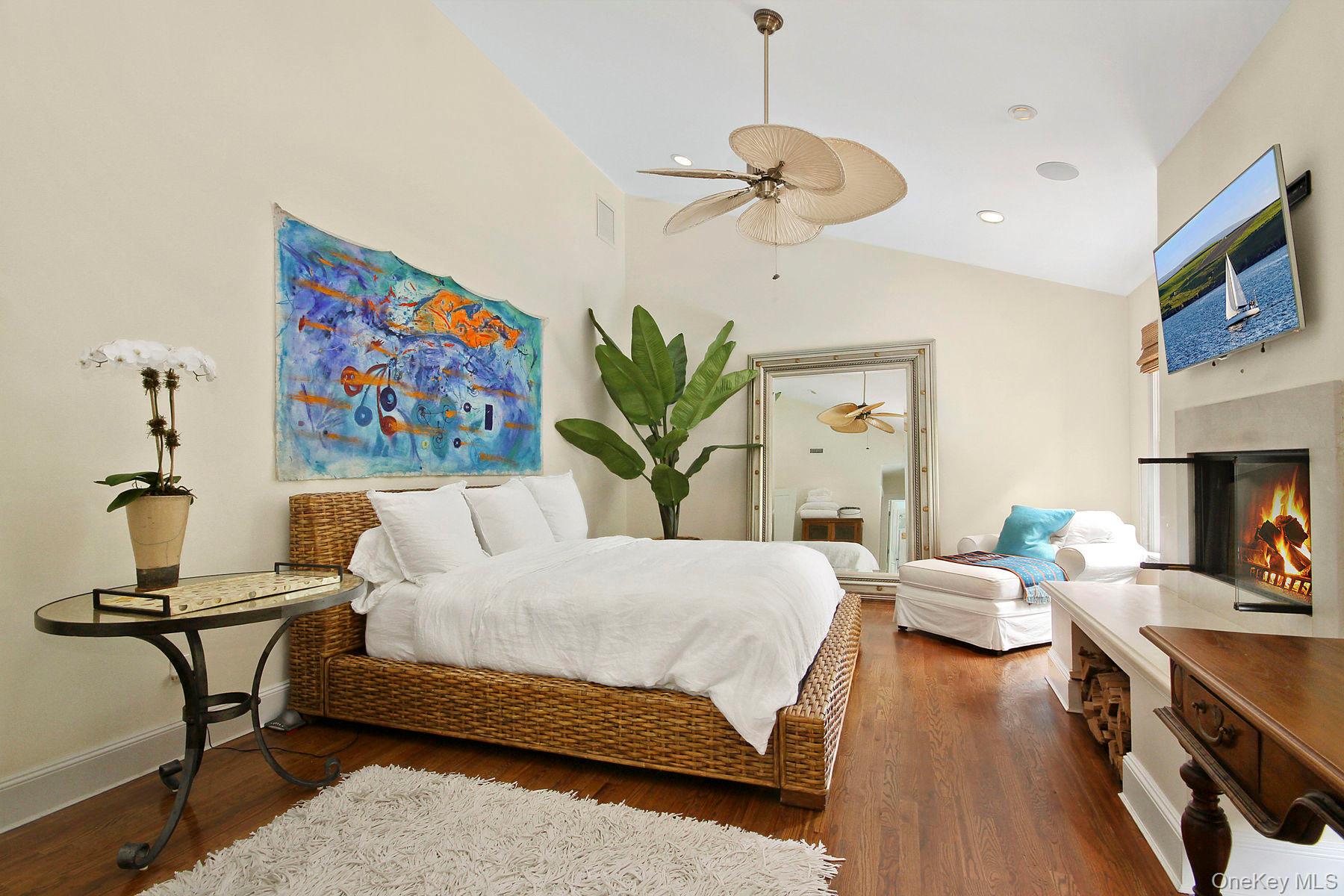 10 Bay View Road N, Southampton, NY 11968