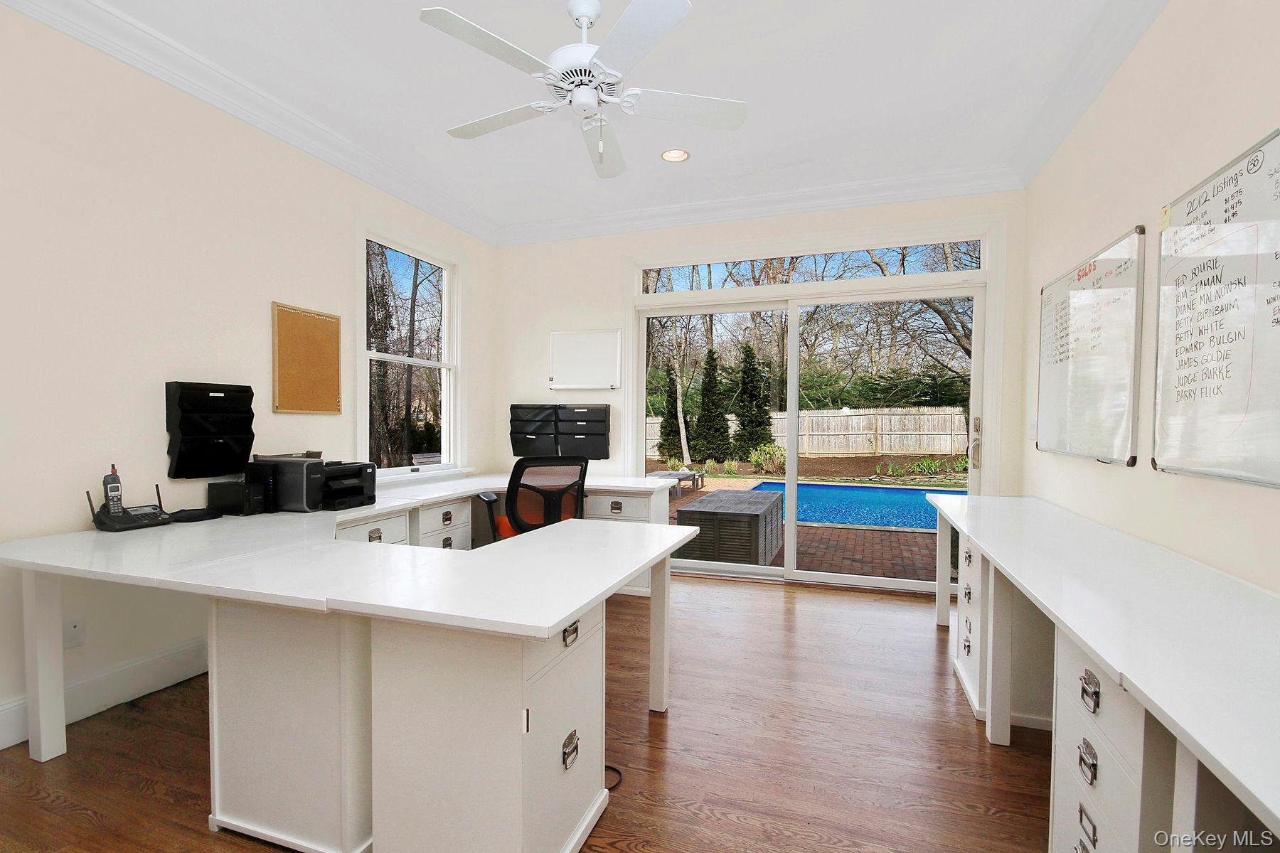 10 Bay View Road N, Southampton, NY 11968