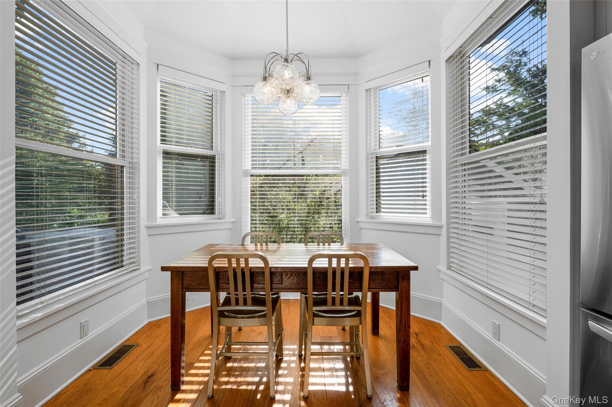 5 Gerlach Place, Larchmont, NY 10538