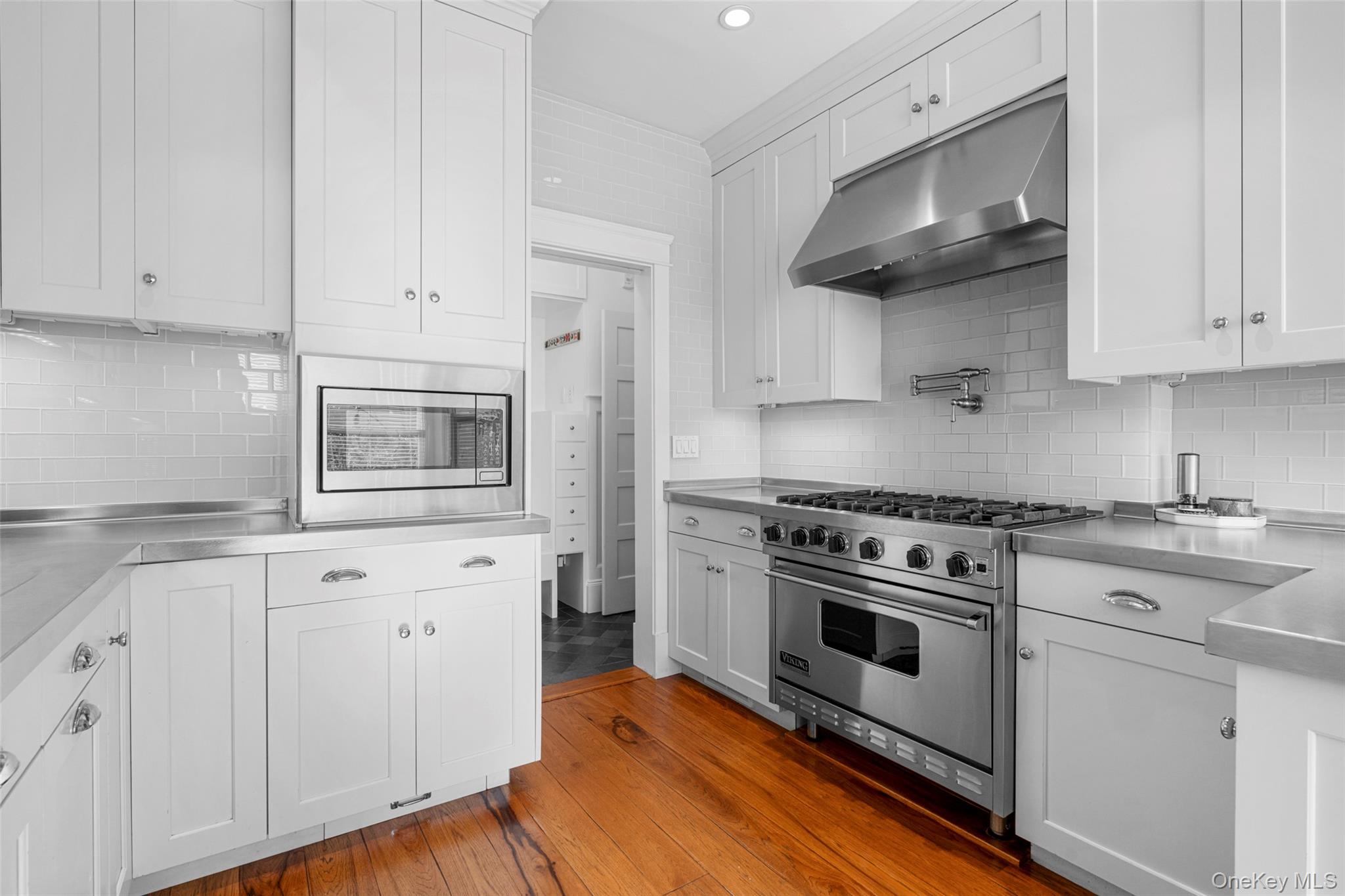 5 Gerlach Place, Larchmont, NY 10538