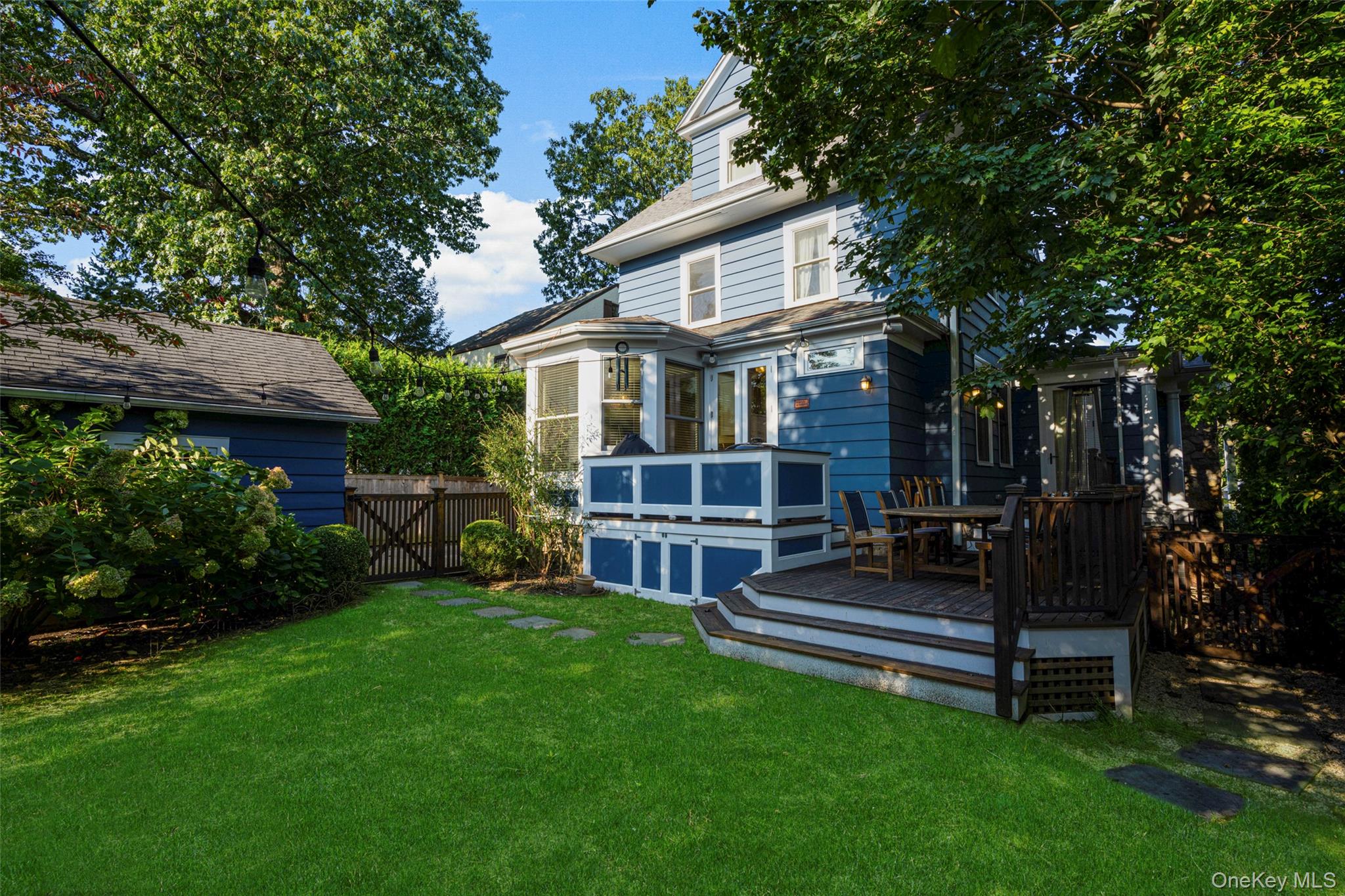 5 Gerlach Place, Larchmont, NY 10538