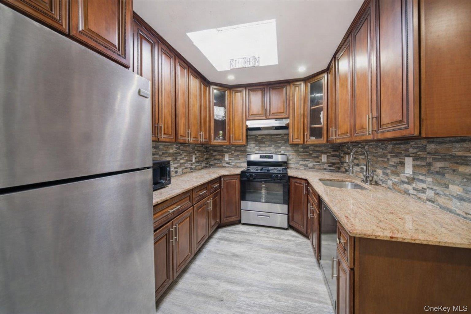 4077 Ely Avenue, Bronx, NY 10466