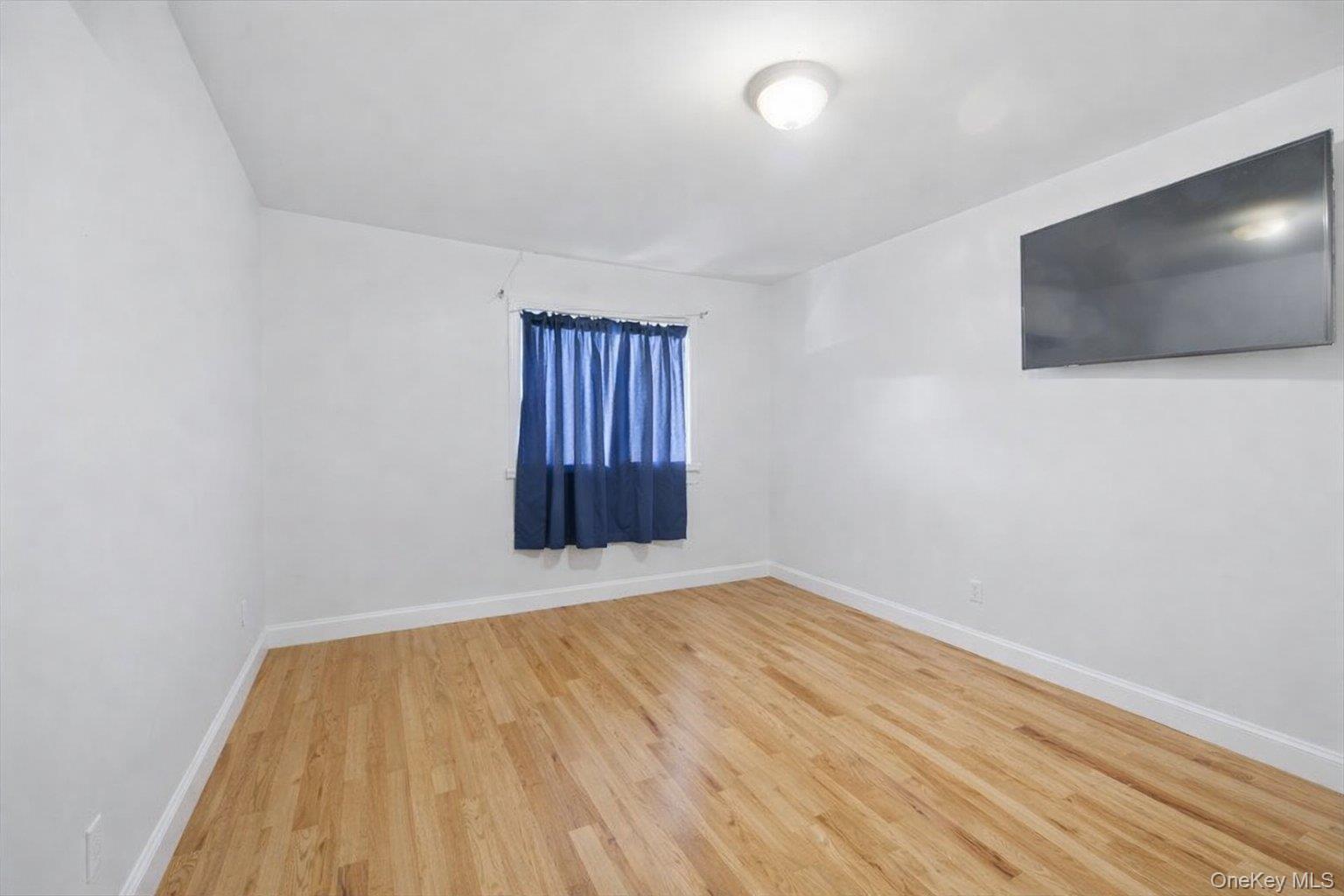 4077 Ely Avenue, Bronx, NY 10466