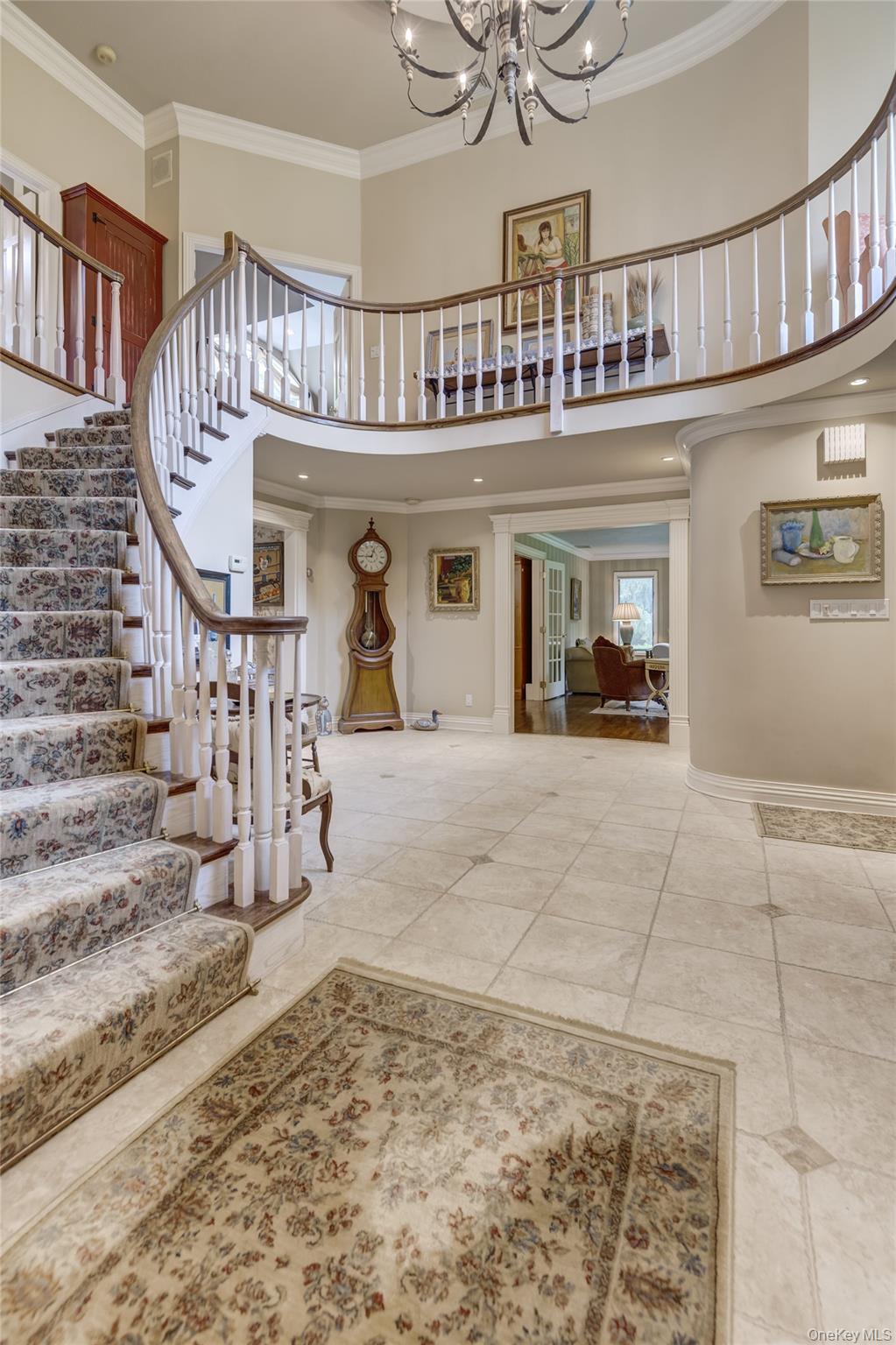 527 Split Rock Road, Syosset, NY 11791