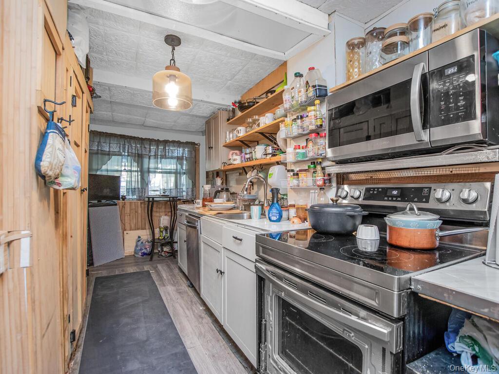 3720 Dyre Avenue, Bronx, NY 10466