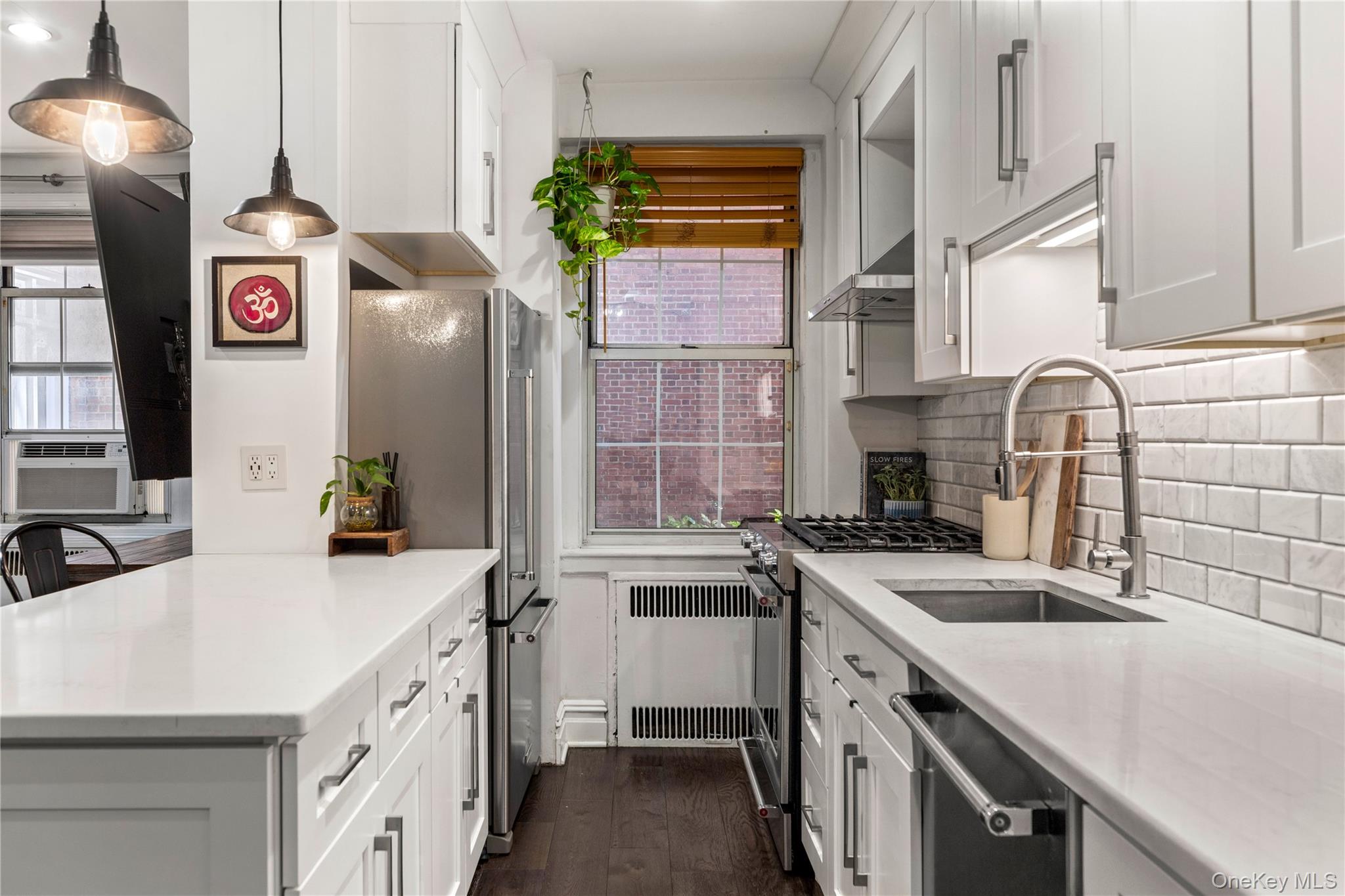 117-01 Park S # A1L, Kew Gardens, NY 11415