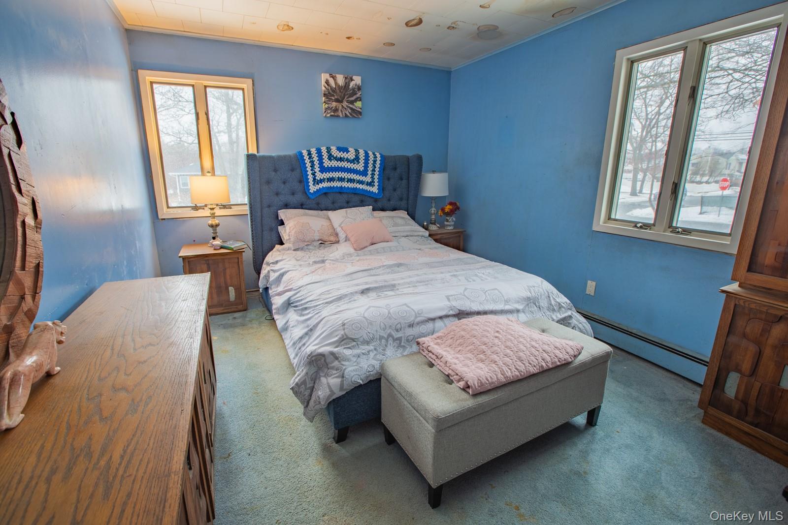 47 Ridgedale Avenue, Farmingville, NY 11738