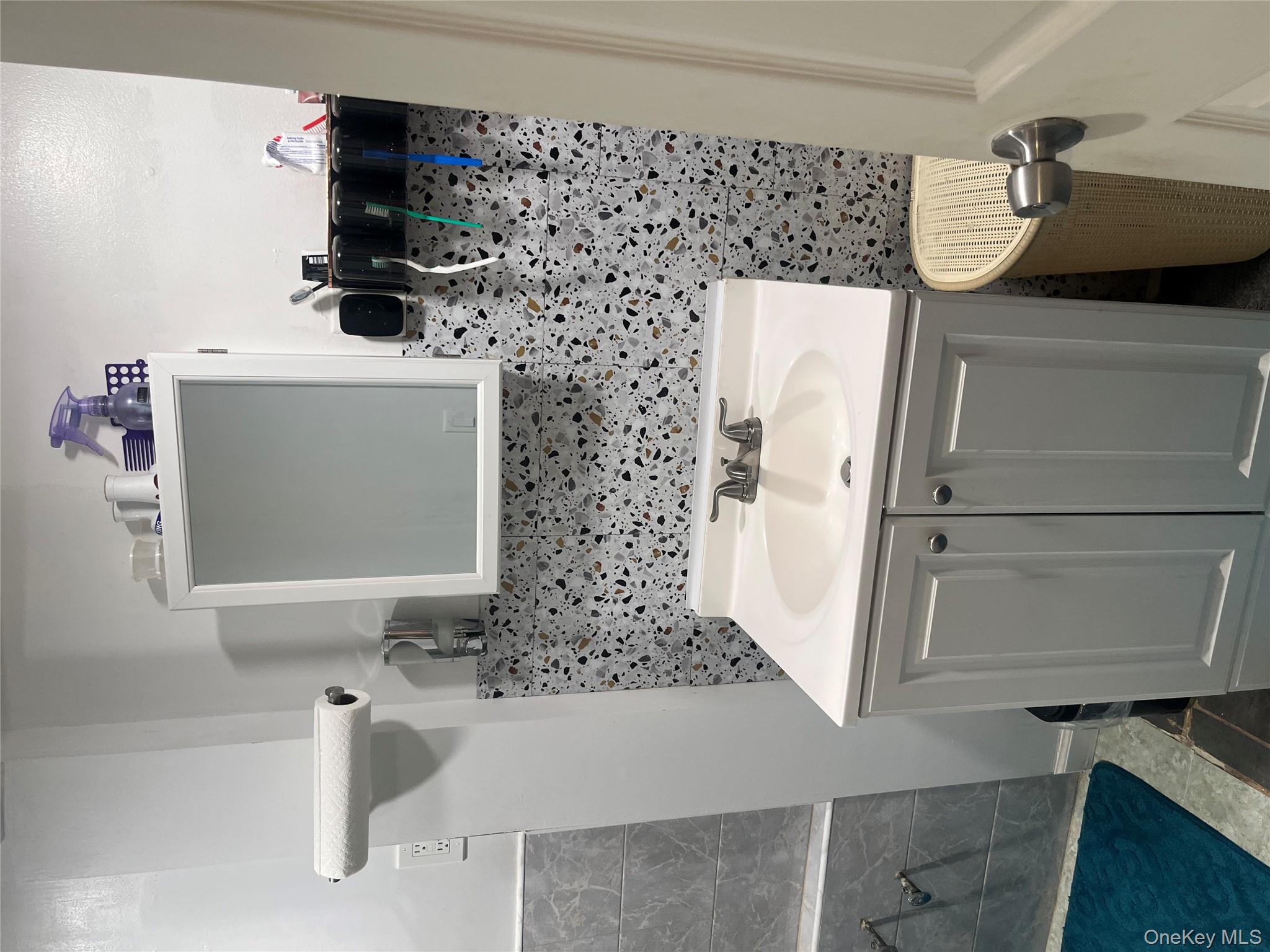 137-15 220th Place, Laurelton, NY 11413