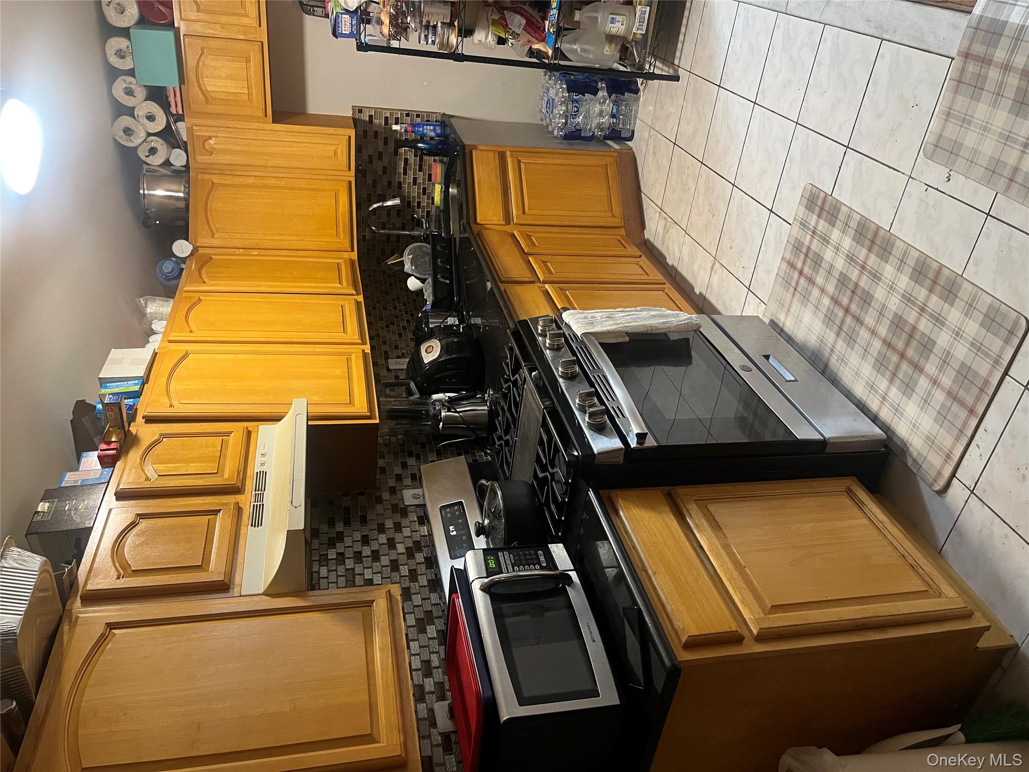 137-15 220th Place, Laurelton, NY 11413