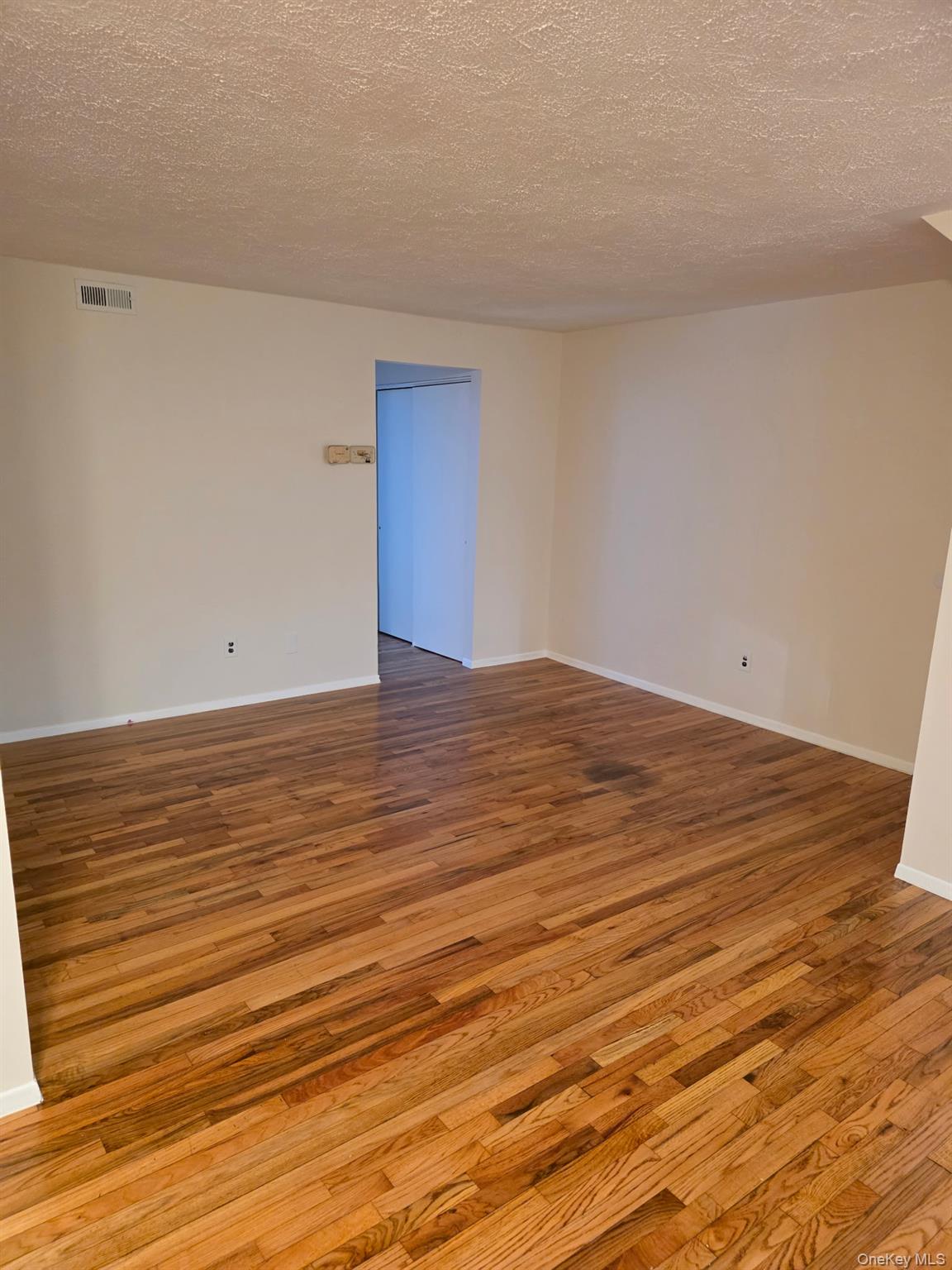 289 Artist Lake Drive, Middle Island, NY 11953