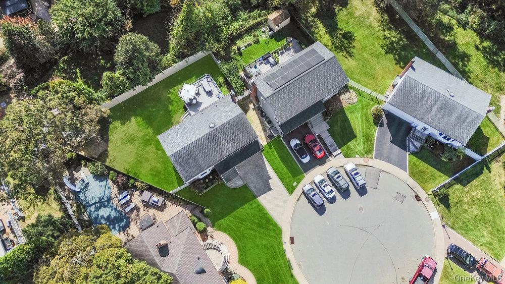 1330 Bea Court, East Meadow, NY 11554