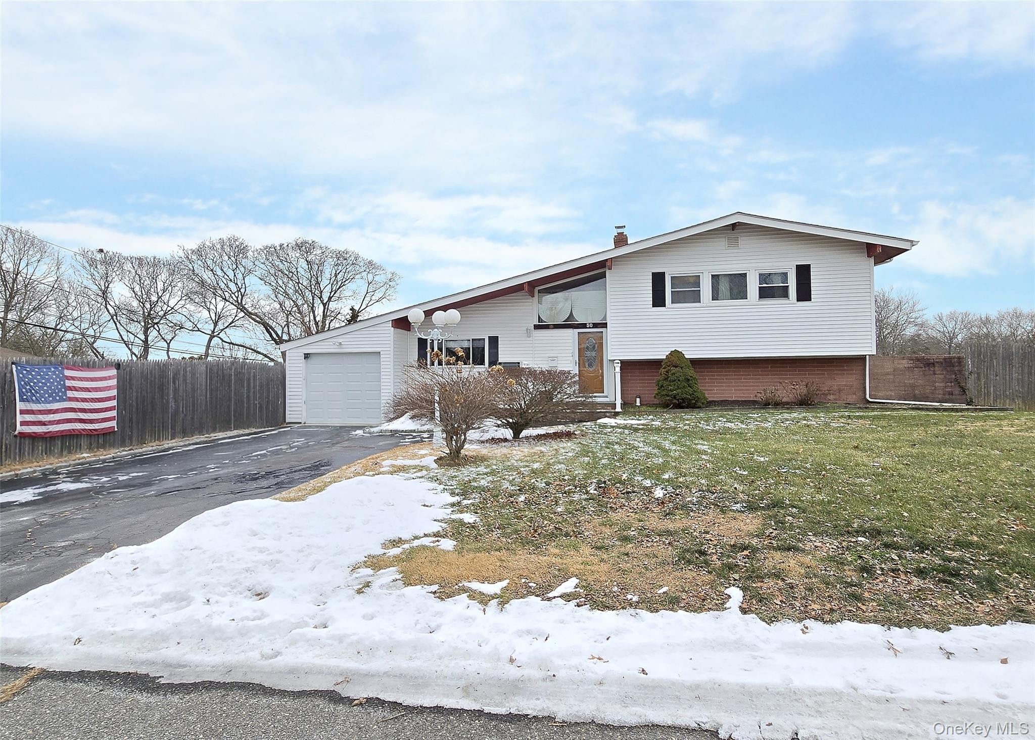 50 Spur Lane, Centereach, NY 11720