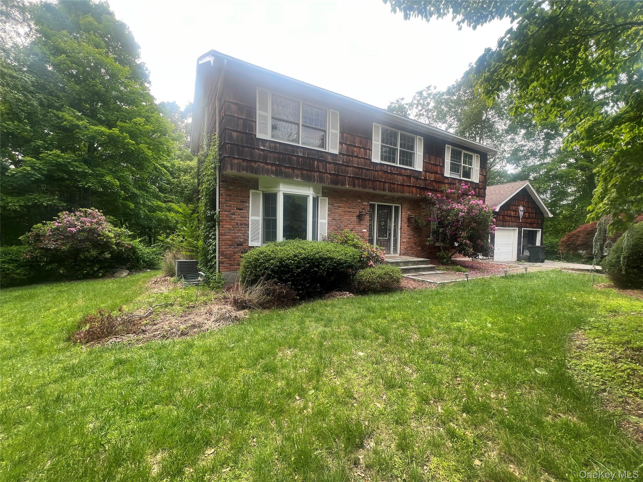 17 Birch Hill Road, Putnam Valley, NY 10579