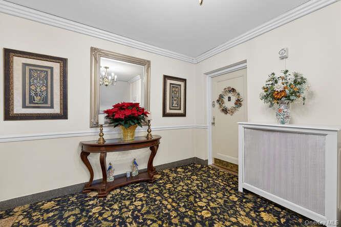 24 Hamilton Place # F-1, Garden City, NY 11530