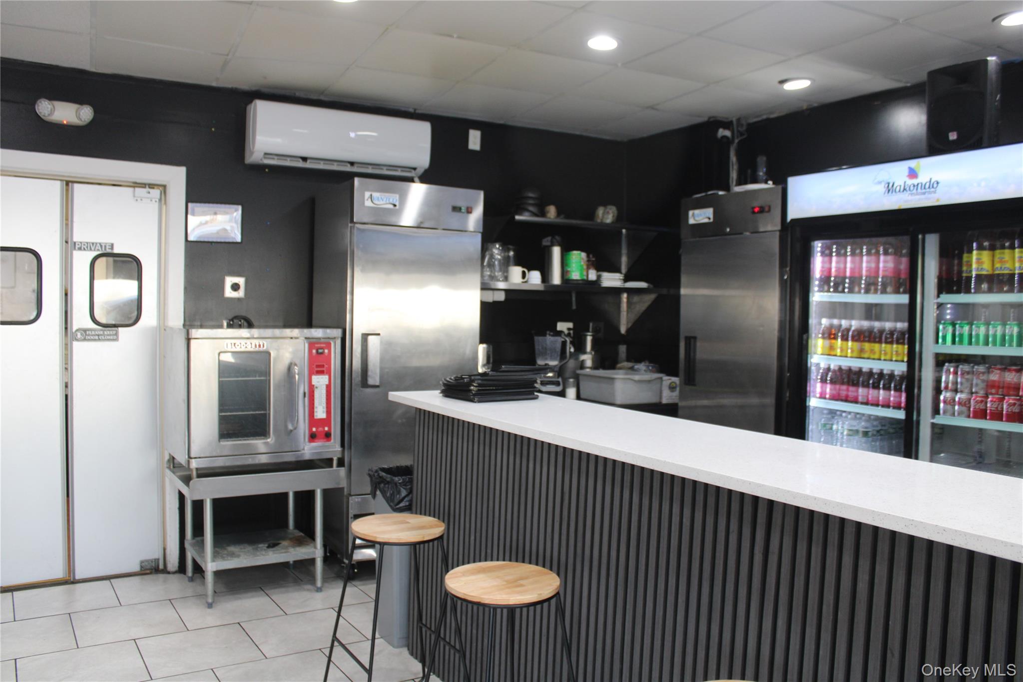 140 Front St, Hempstead, NY 11550