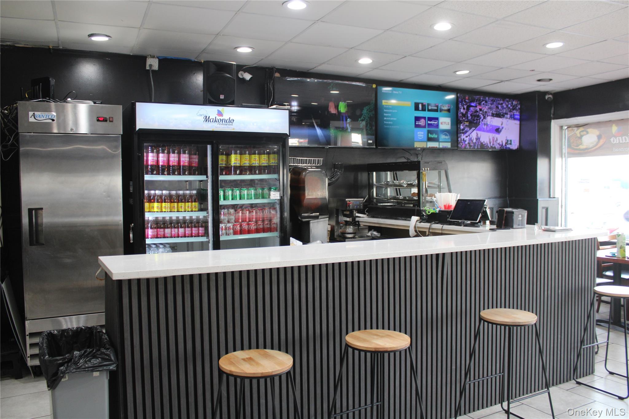 140 Front St, Hempstead, NY 11550