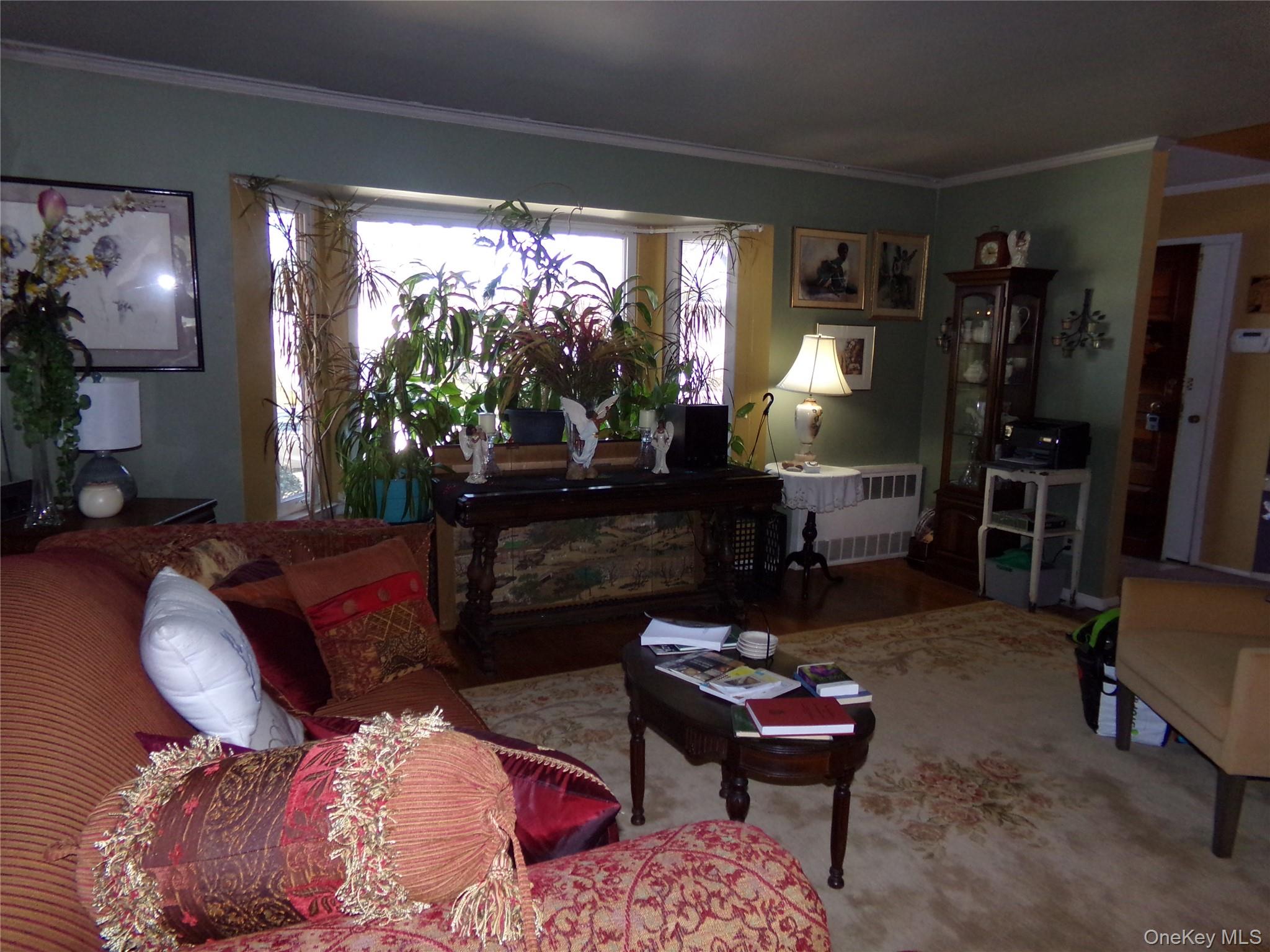 24 Cedar Road, Westbury, NY 11590