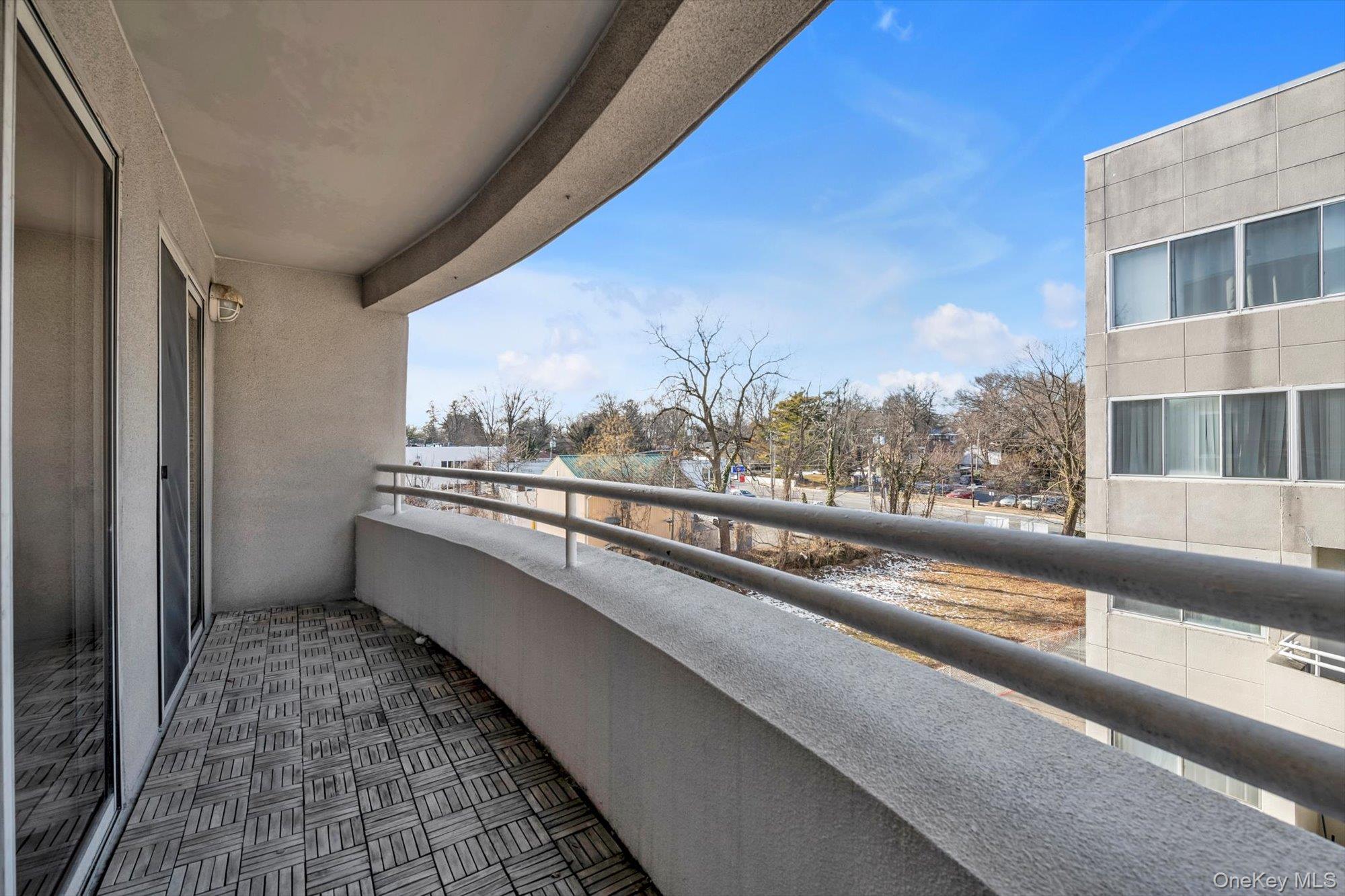 100 Cuttermill Road # 4G, Great Neck, NY 11021