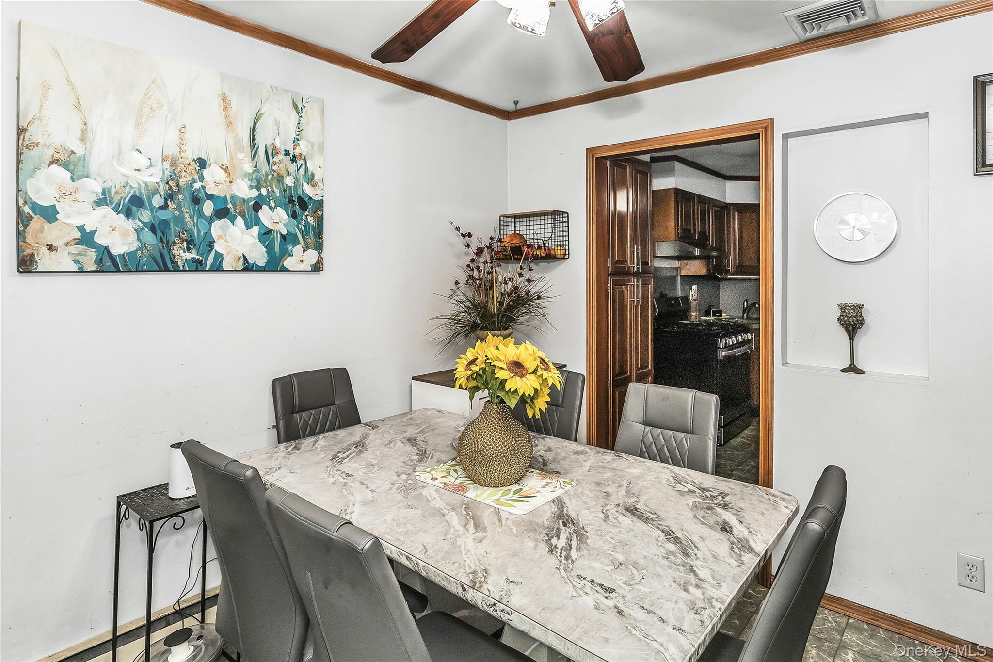 5 Malone Street, Hicksville, NY 11801