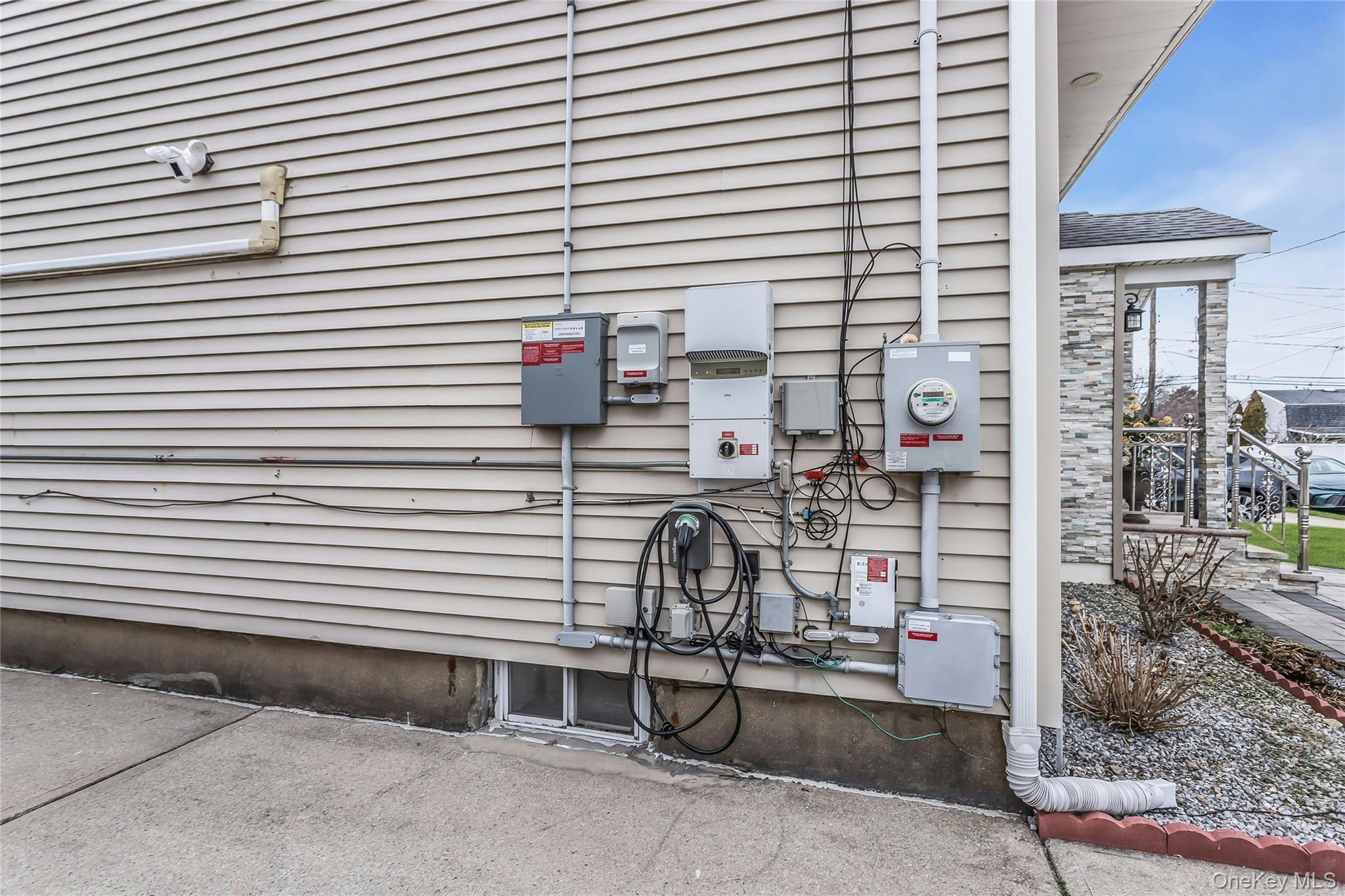 5 Malone Street, Hicksville, NY 11801