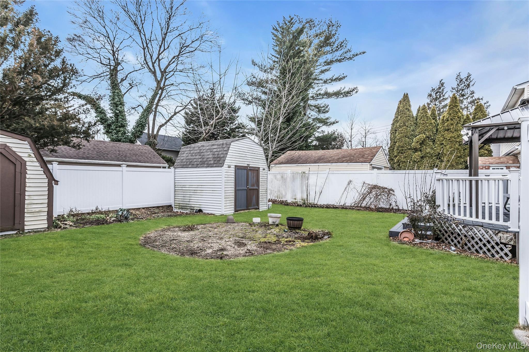 5 Malone Street, Hicksville, NY 11801