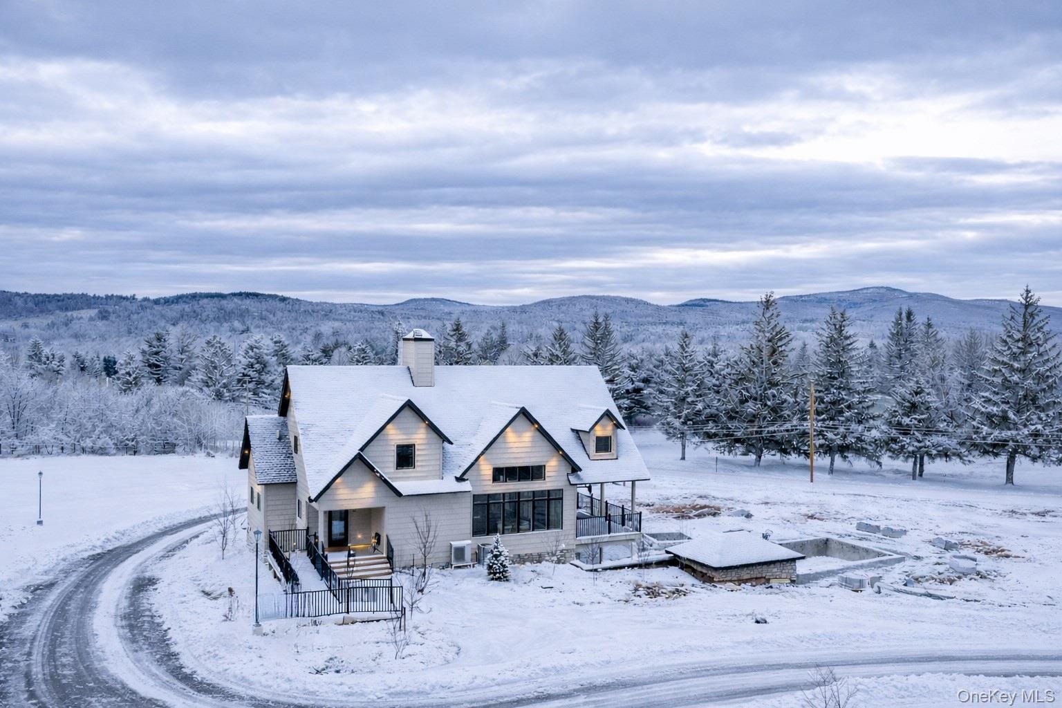 17 Stonewall Lane, Windham, NY 12496