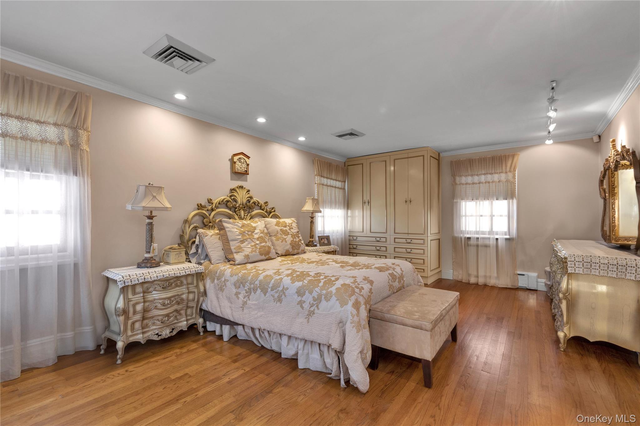 145-85 9th Avenue, Whitestone, NY 11357