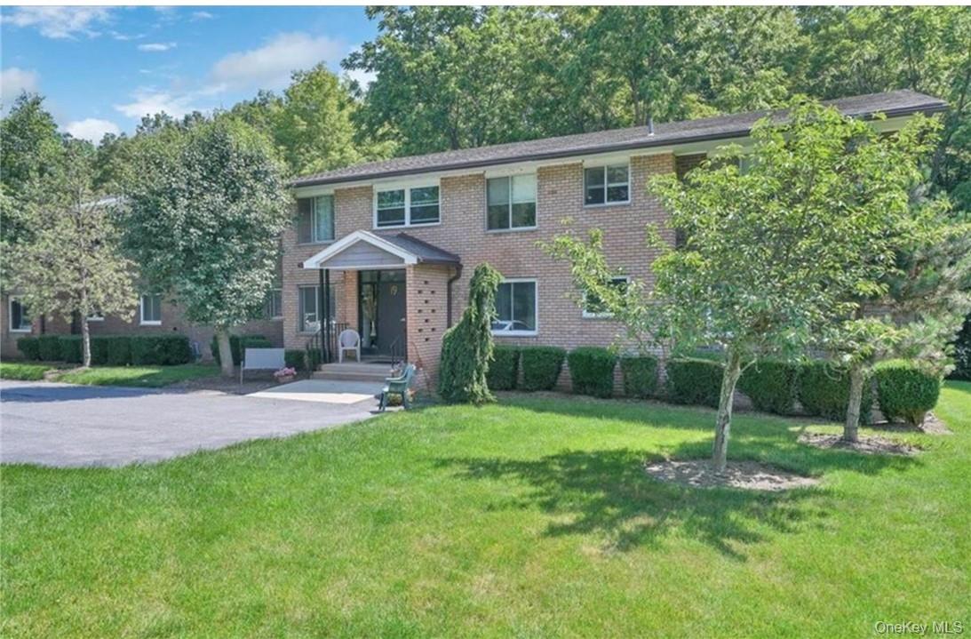 19 Barnett Drive # 3-H, Monroe, NY 10950