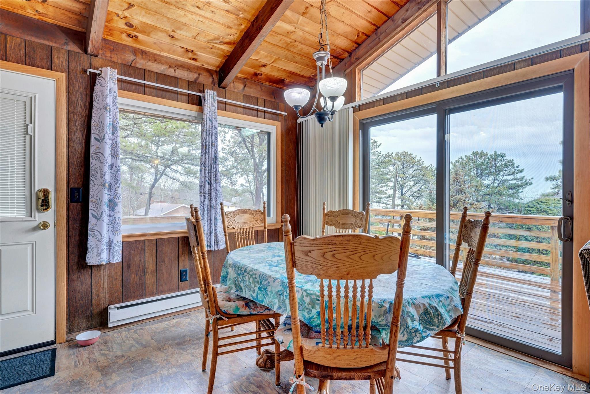 5 Victoria Drive, Hampton Bays, NY 11946