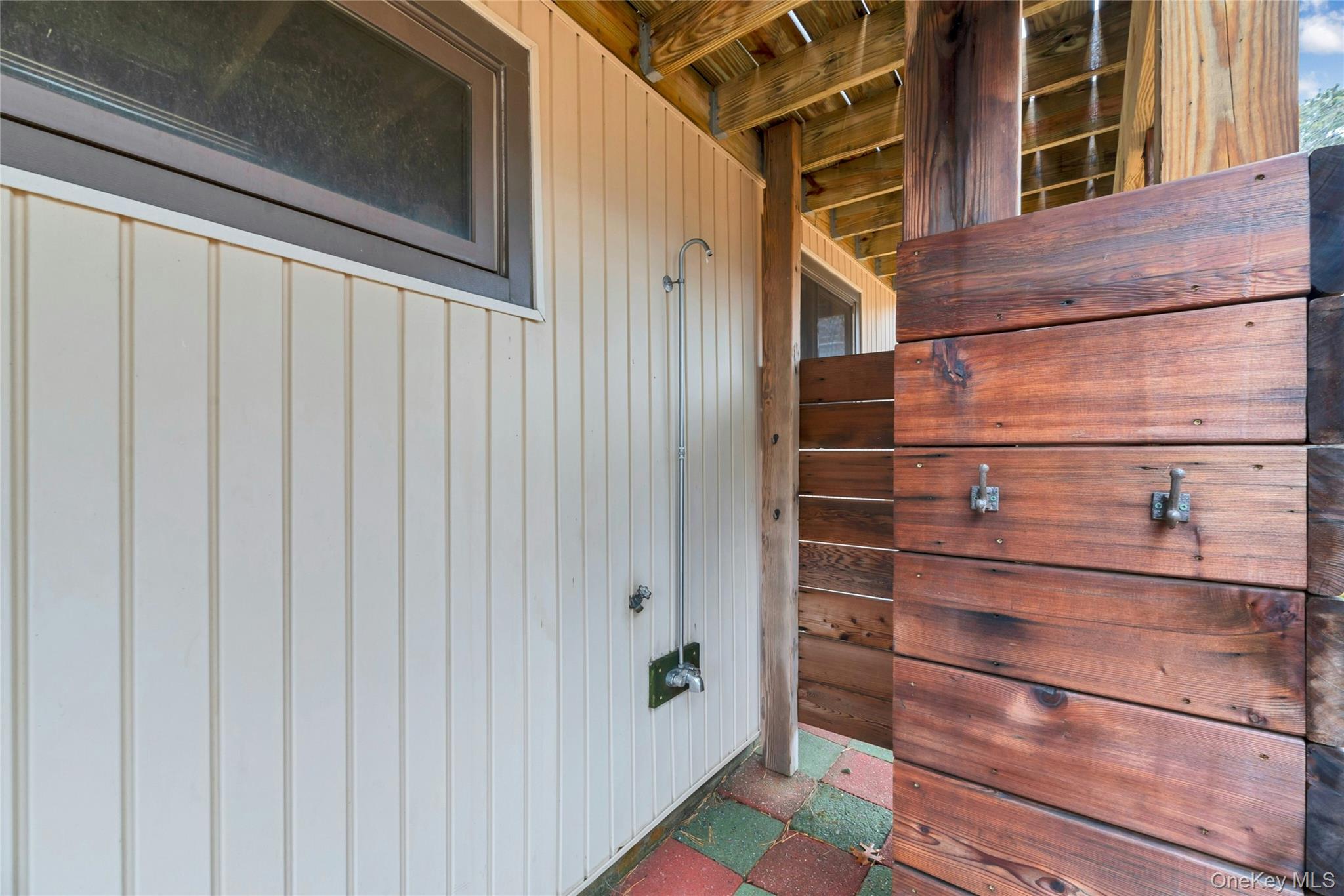 5 Victoria Drive, Hampton Bays, NY 11946