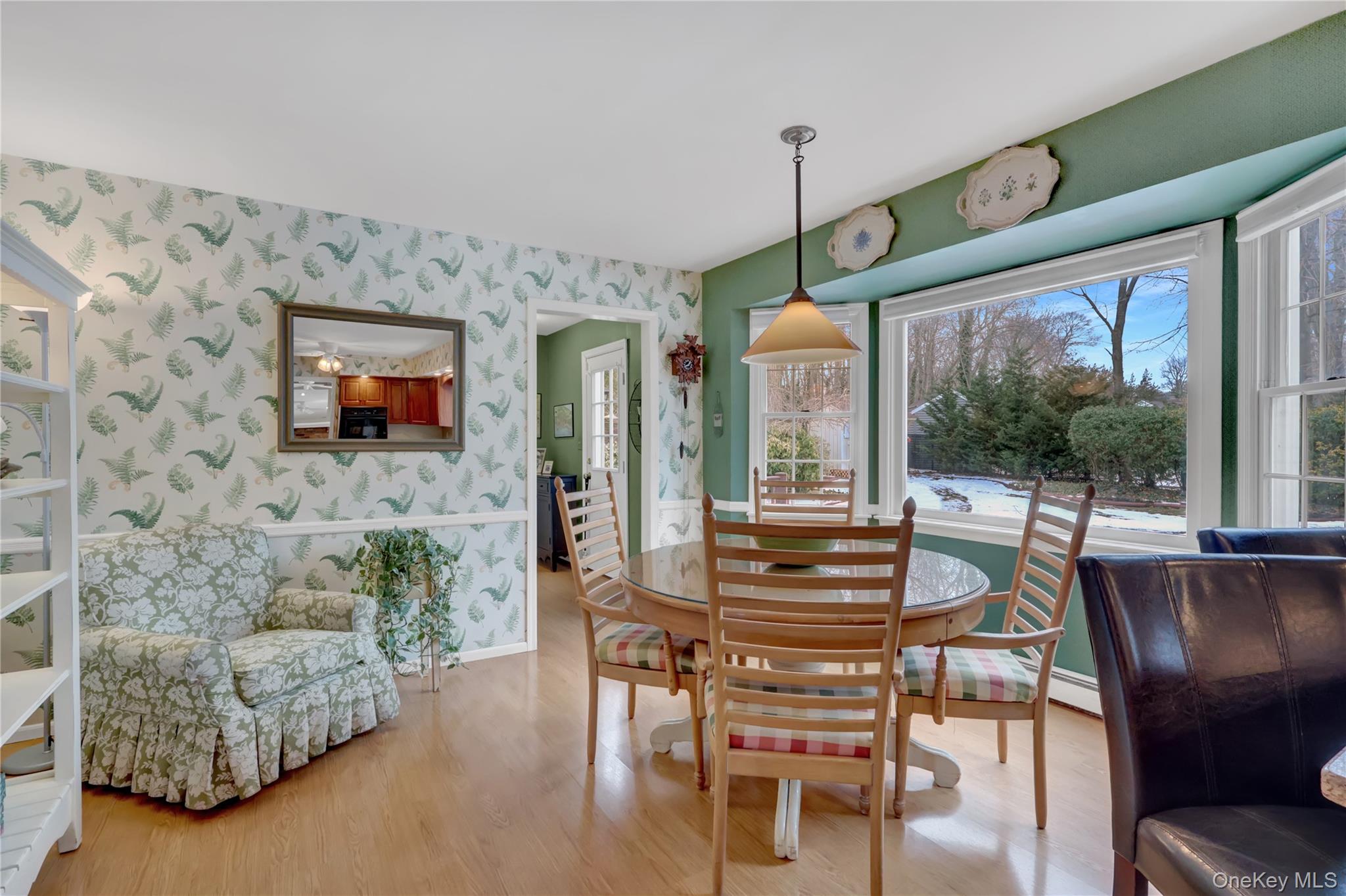 6 Samuels Path, Miller Place, NY 11764