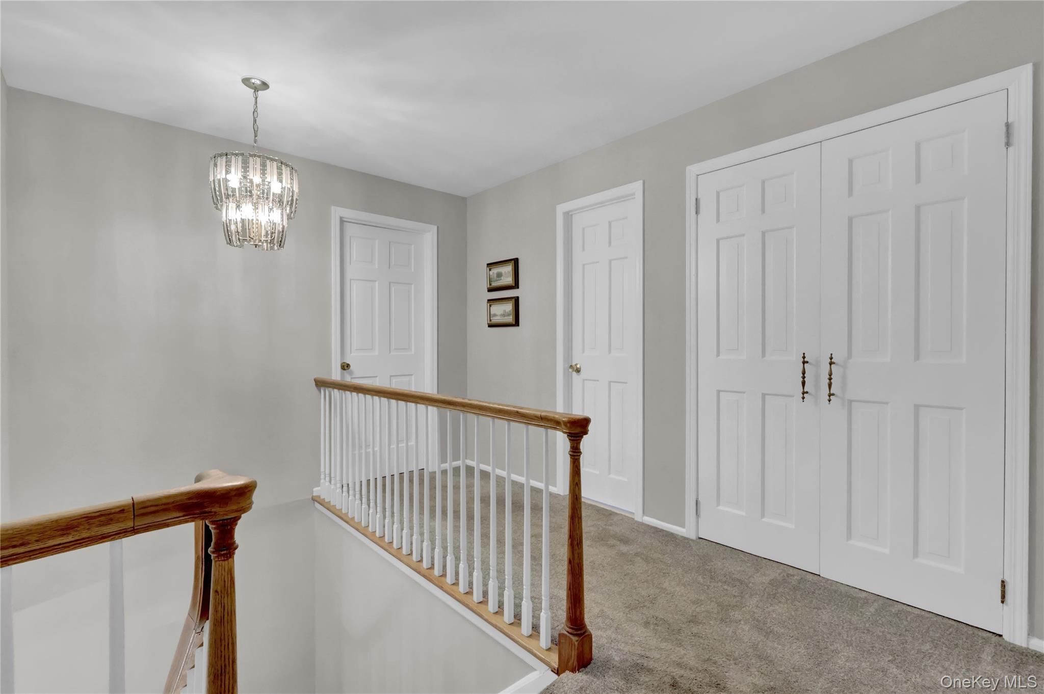 6 Samuels Path, Miller Place, NY 11764