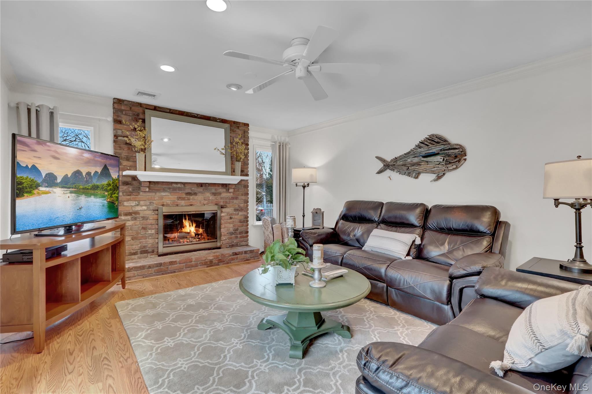 6 Samuels Path, Miller Place, NY 11764