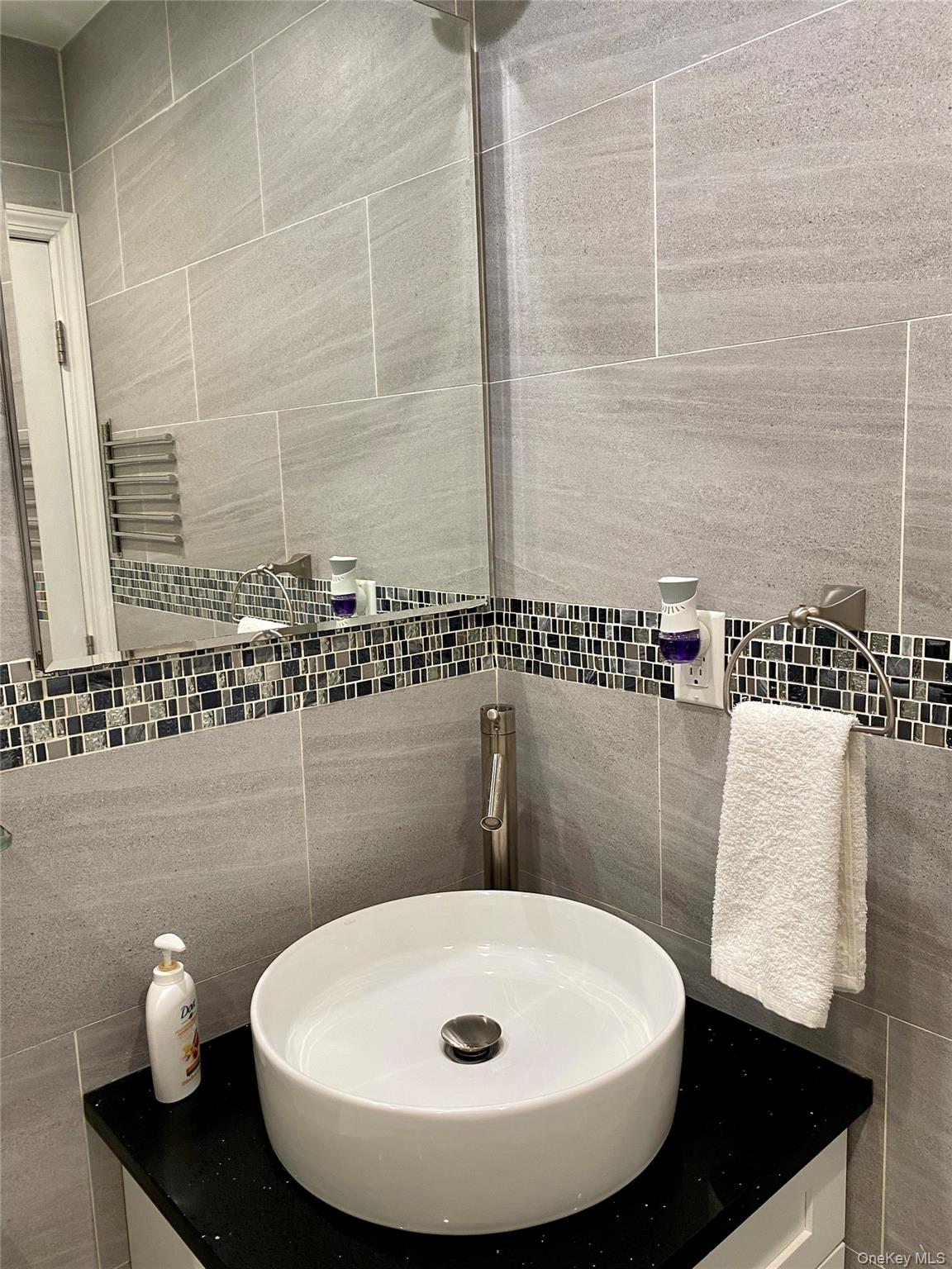 660 Williams Avenue, Brooklyn, NY 11207