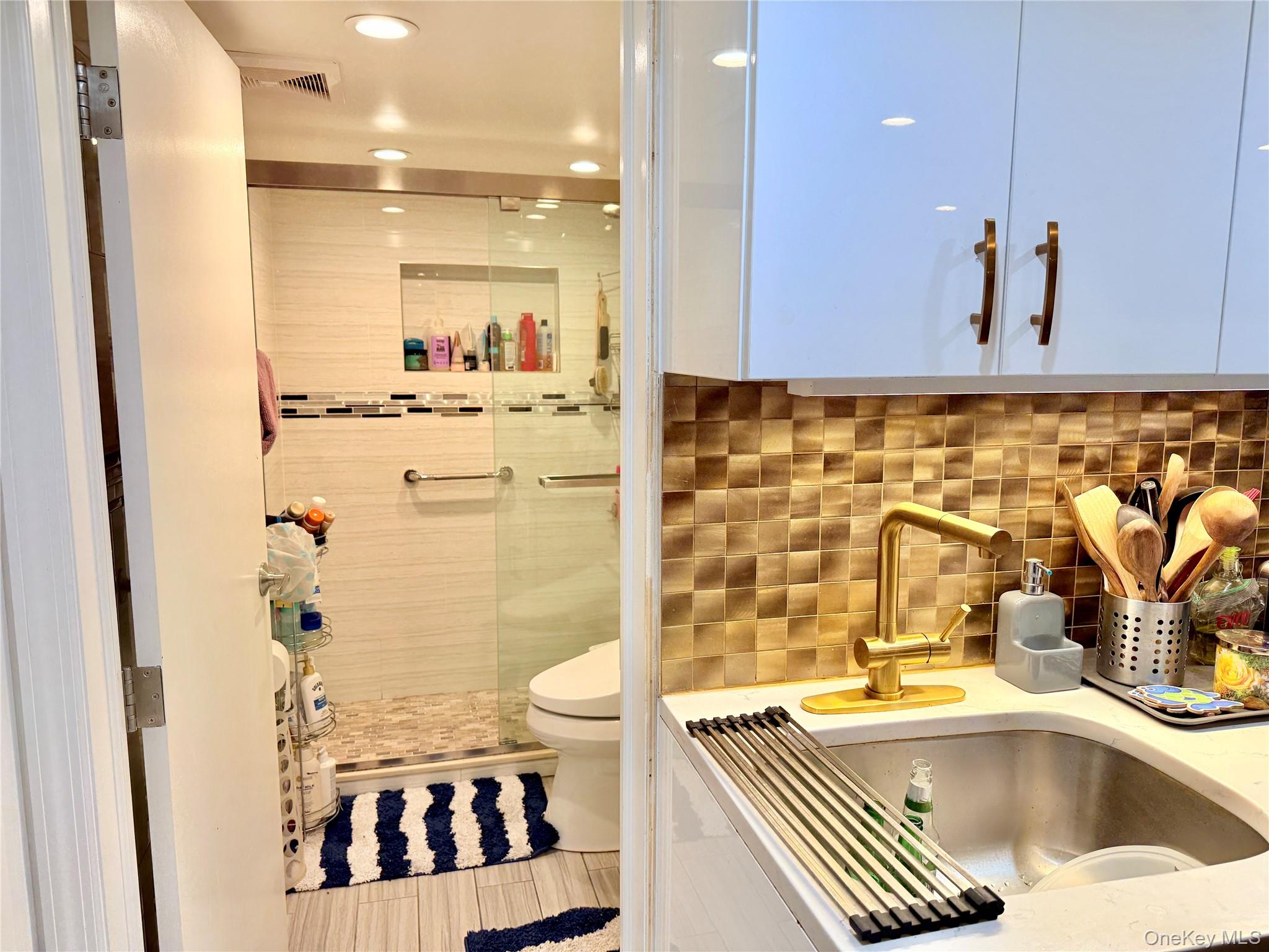 660 Williams Avenue, Brooklyn, NY 11207